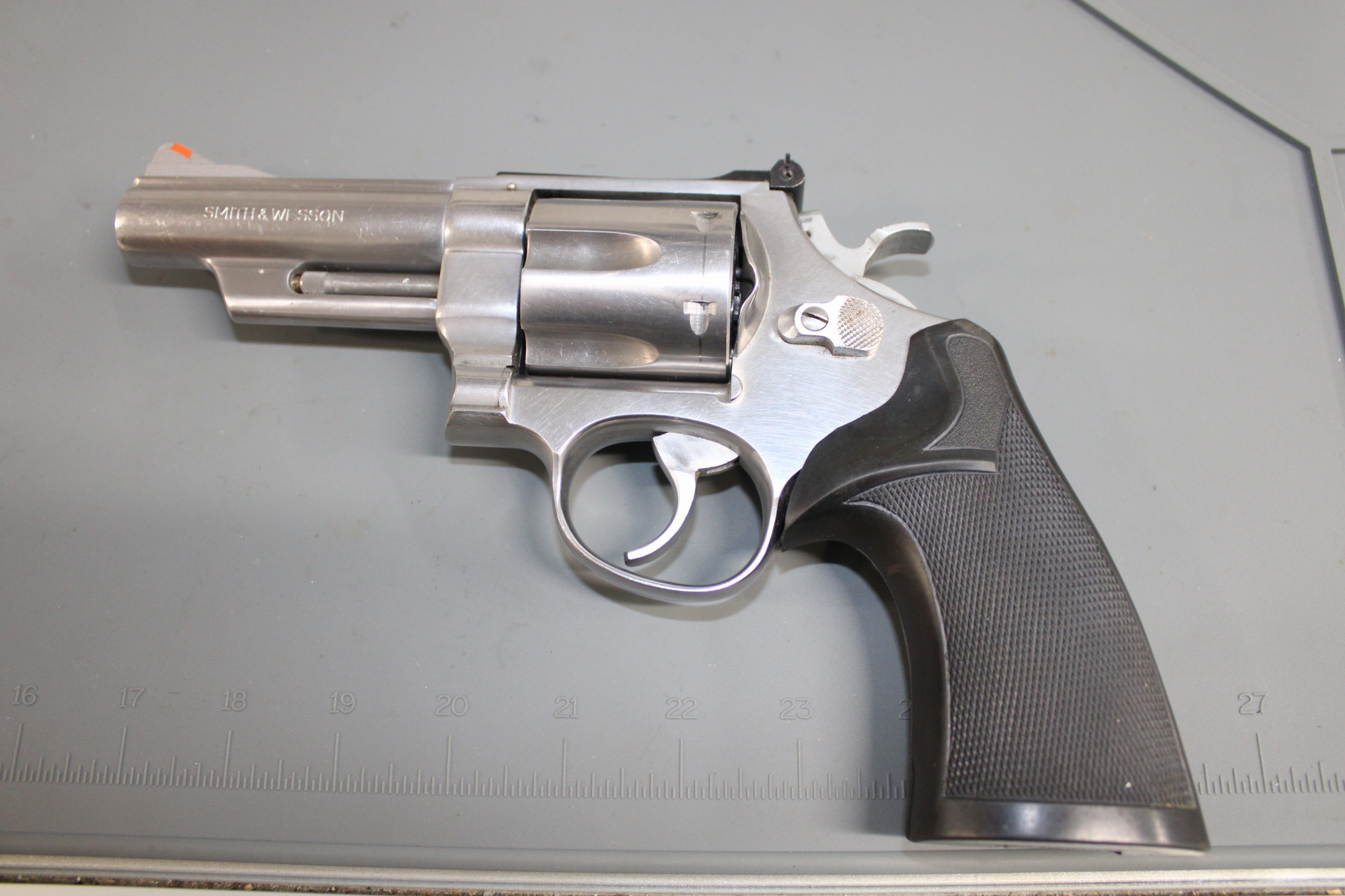 Smith & Wesson Model 629 .44 Magnum Stainless Finish