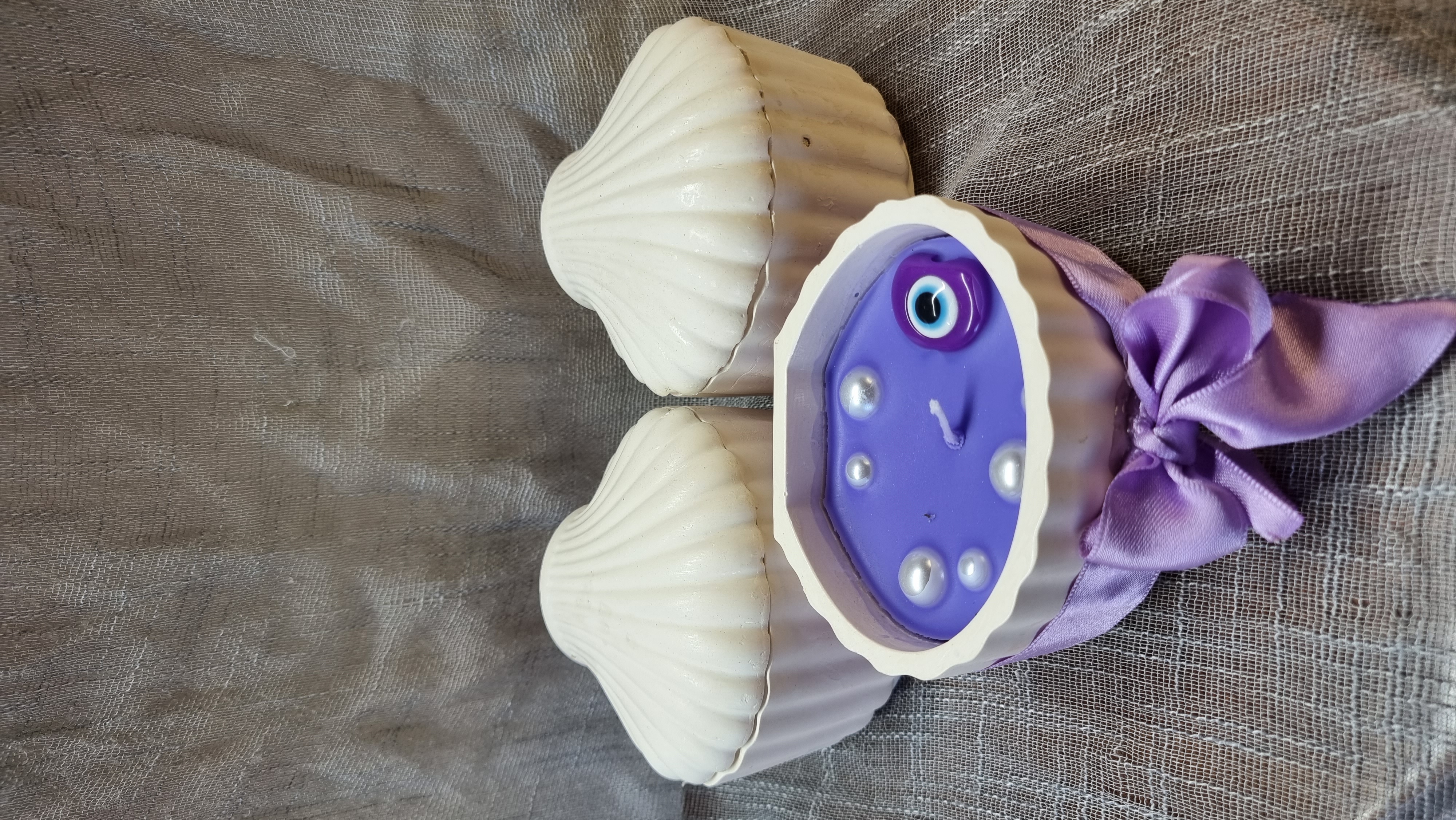 Purple wax in a handmade seashell (lavender scented)