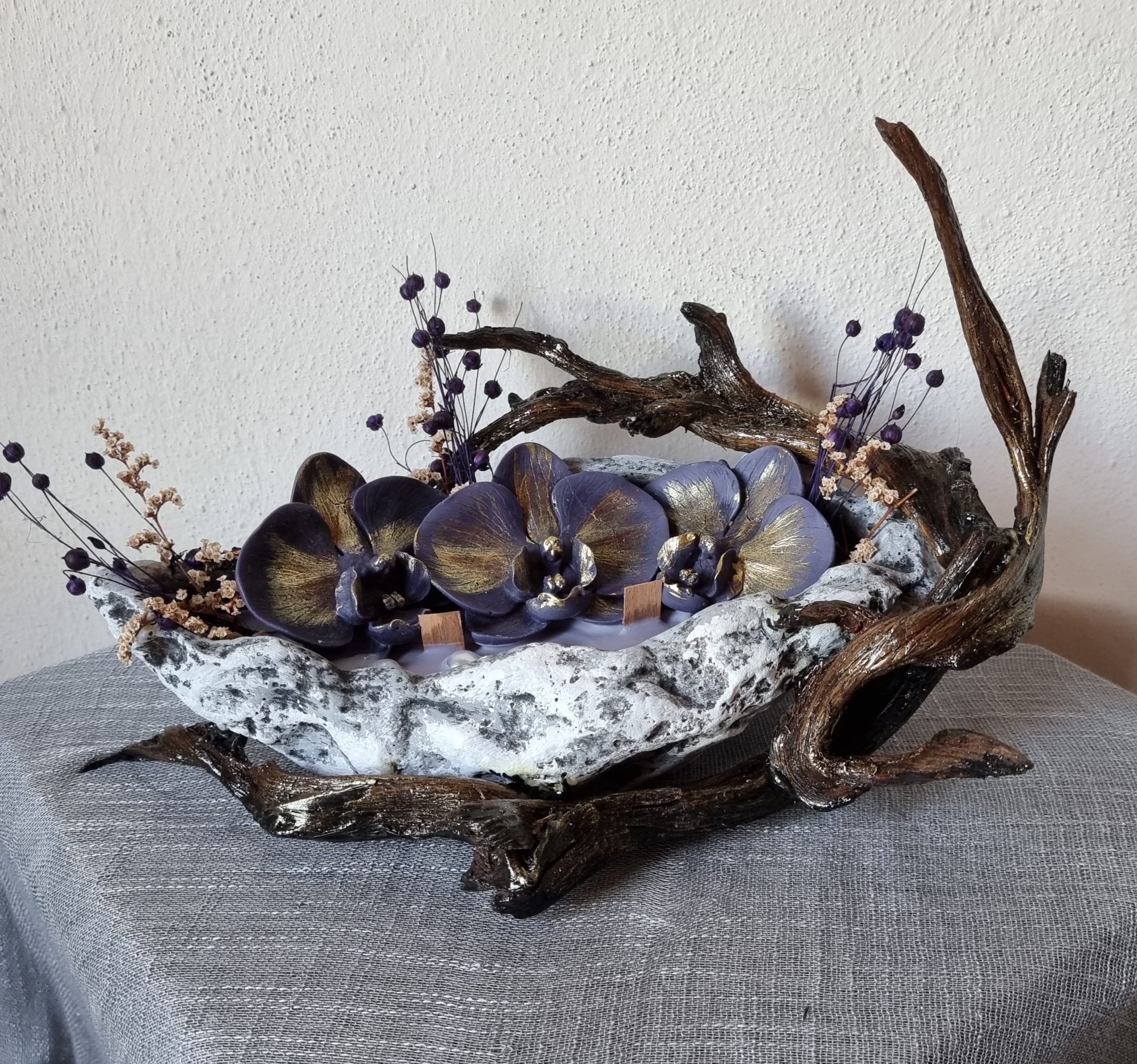 King-size candle with black wax orchids 