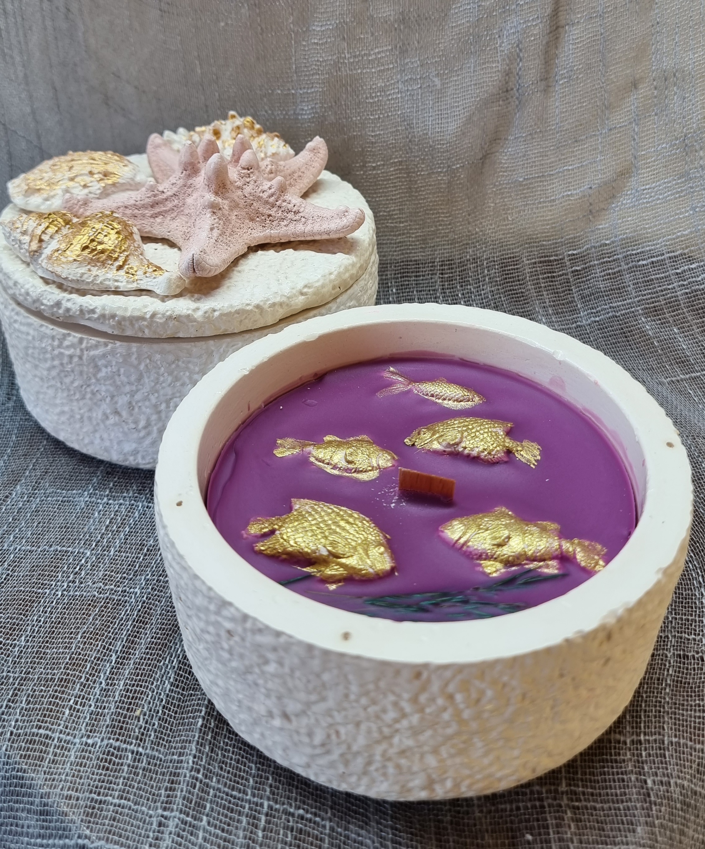 Big-size Fishies in Lavender Sea (lavender scented)