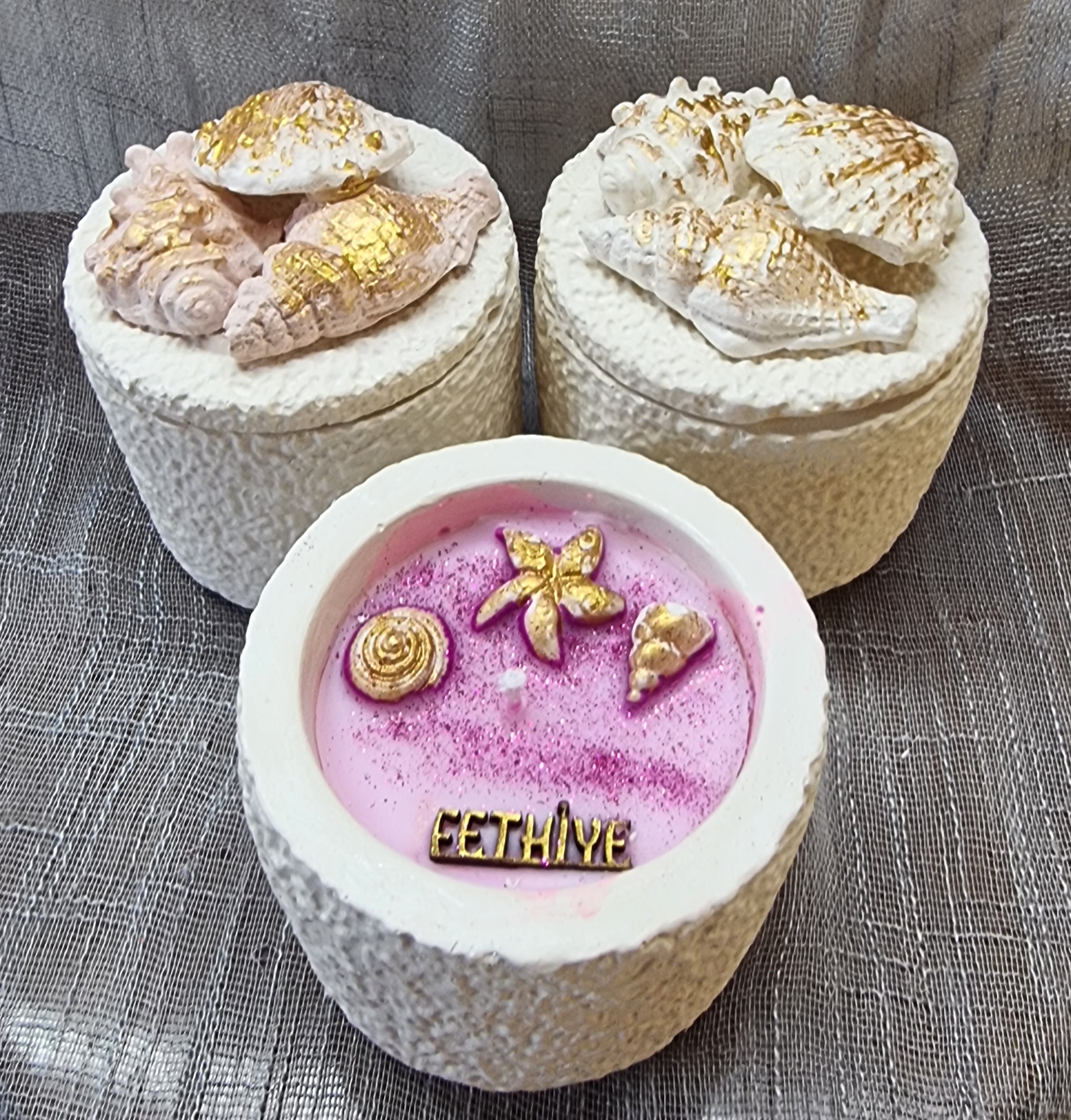 Mora-mora scented round candle (medium-size)