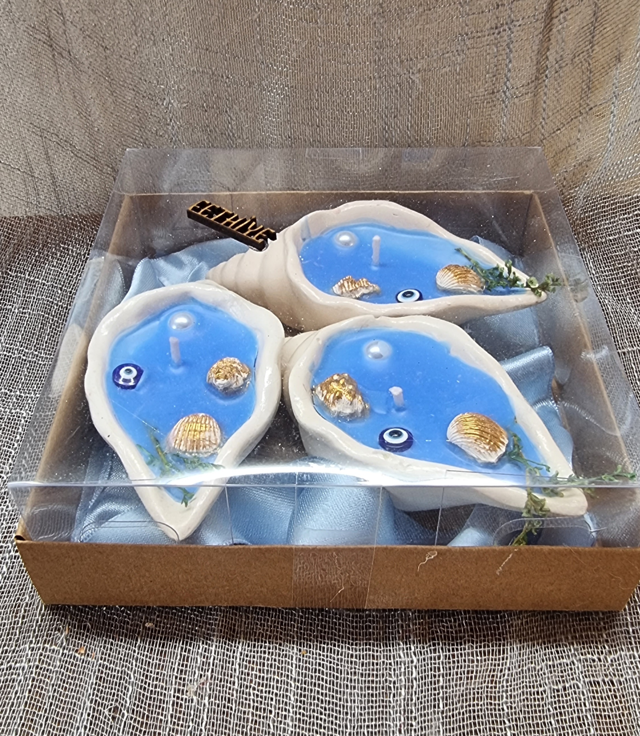 Set of blue candles in a gift box (fresh linen scented)