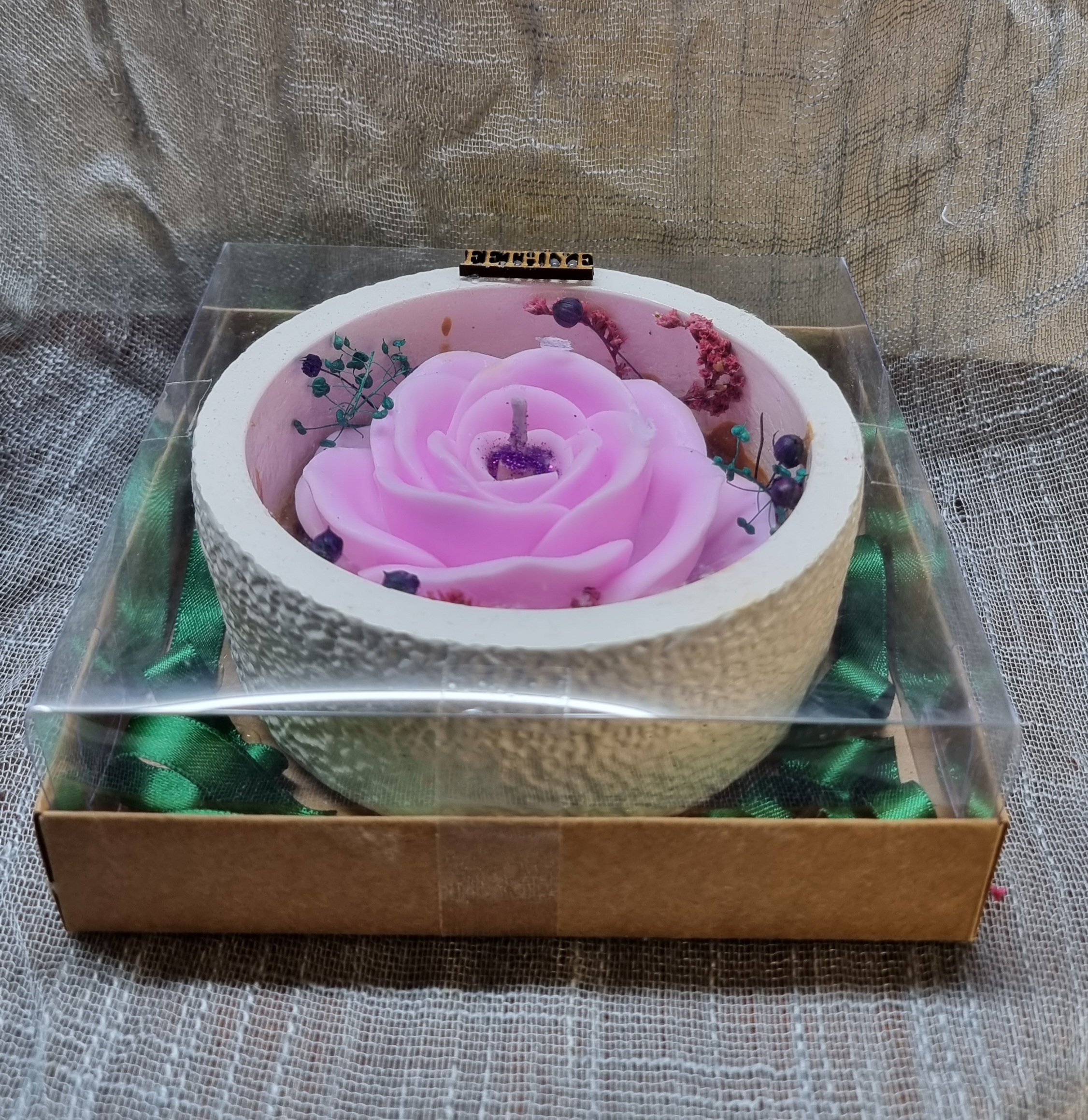 Big-size candle with a rose in a gift box (rose scented)