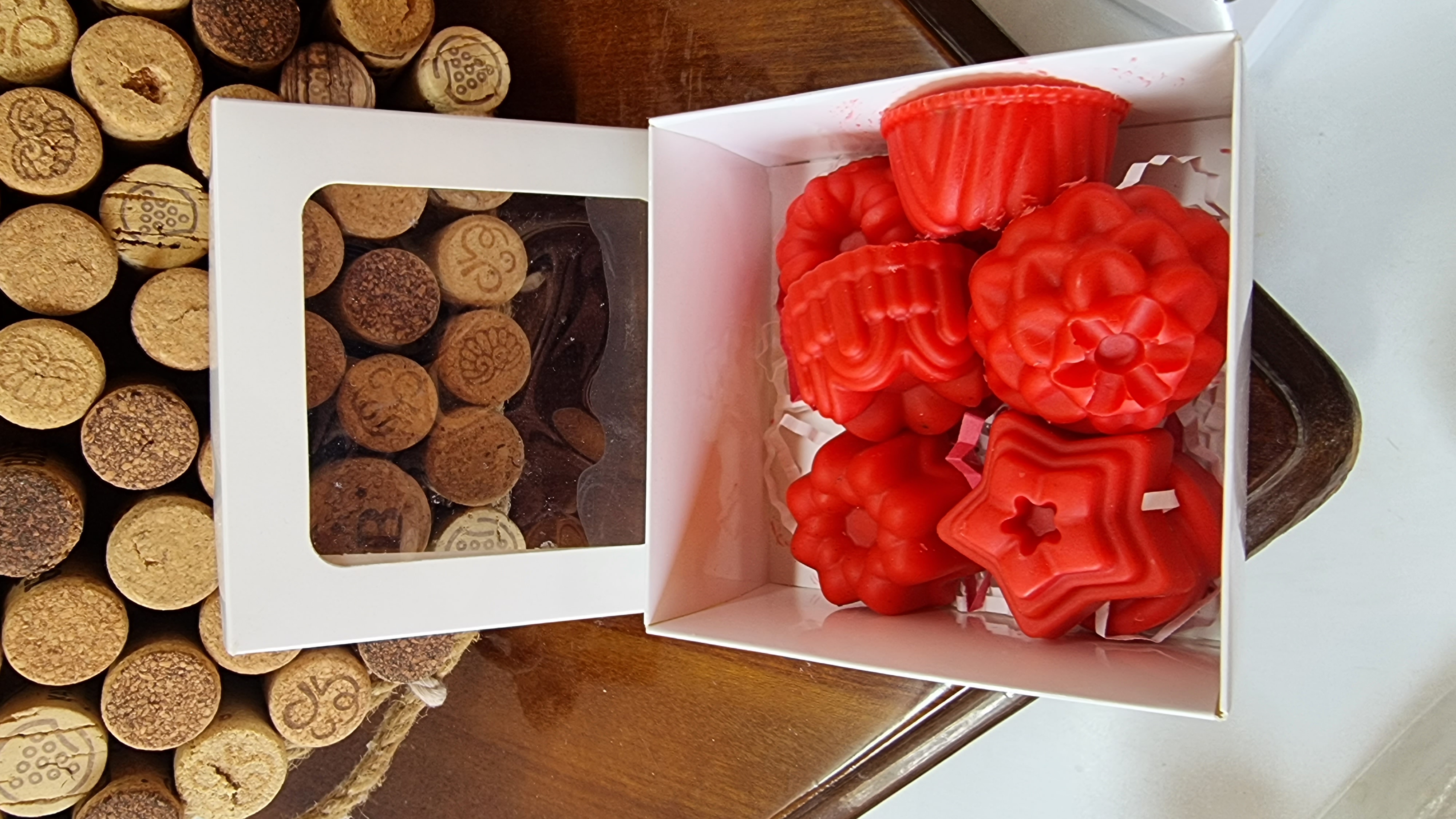 Wax melts with strawberry scent