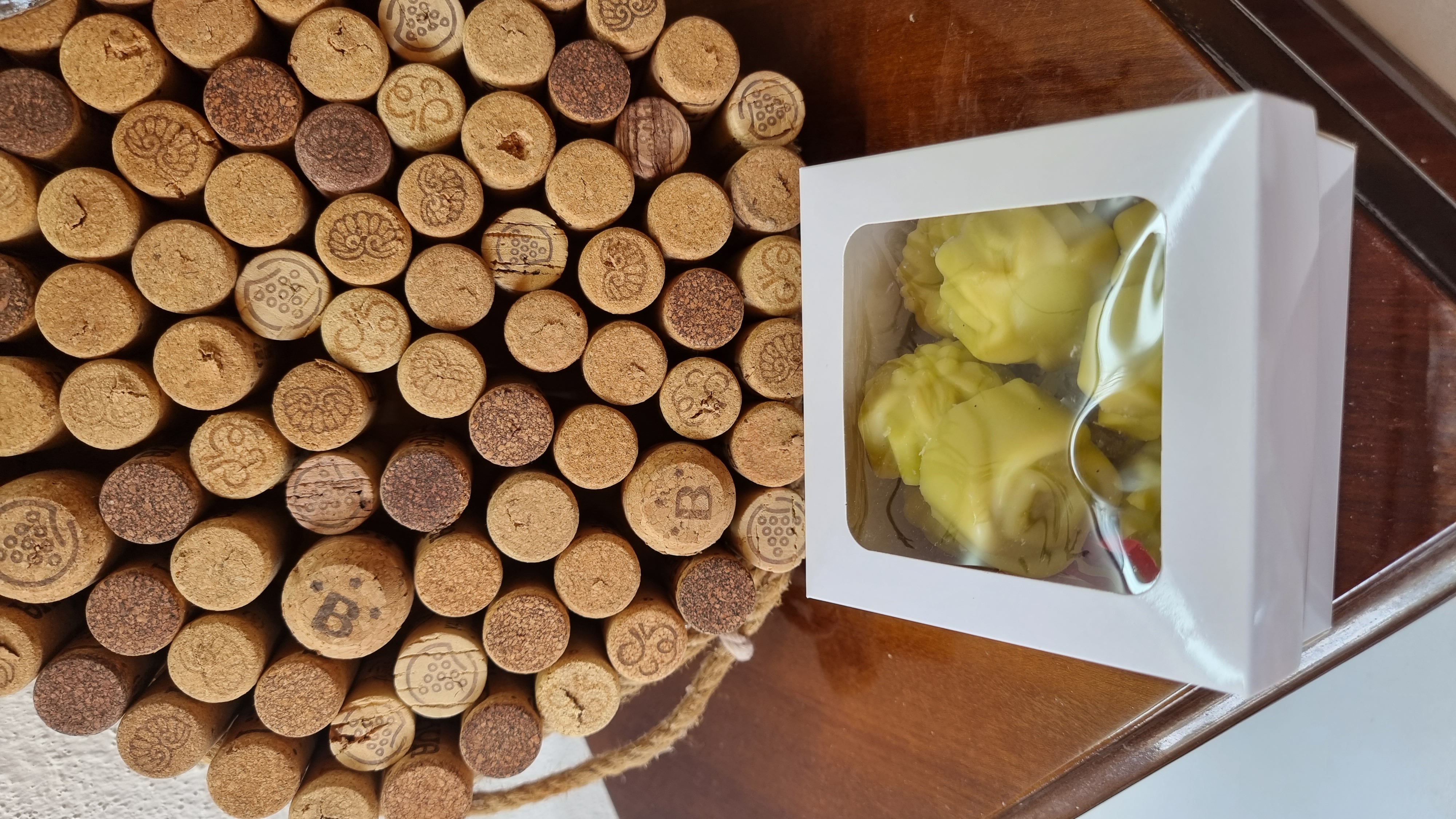 Wax melts with lemon scent