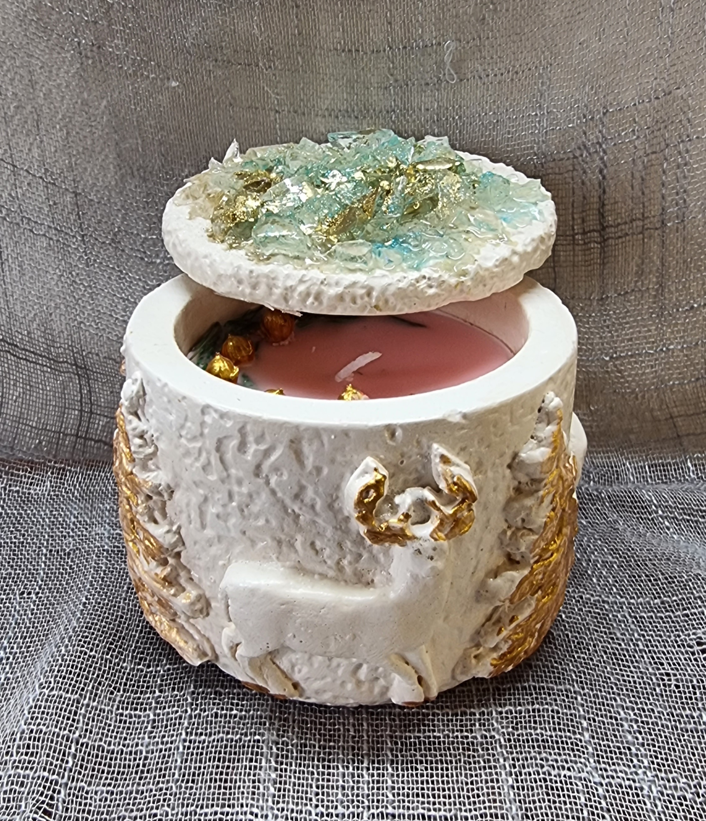 Deers and Christmas trees (mora-mora scented candle)