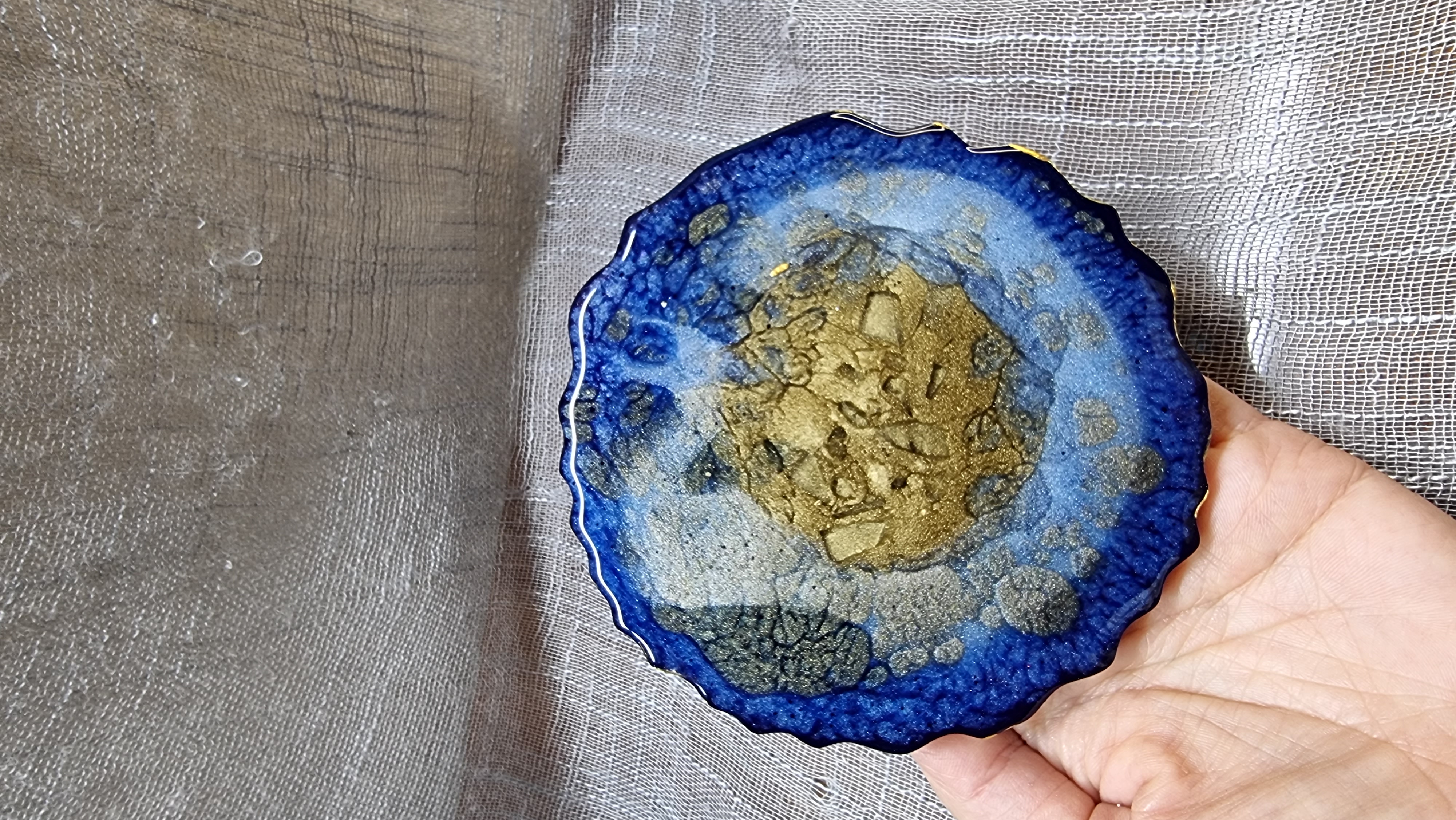 Set of 2 epoxy-resin coated coasters for wine glasses or tea cups