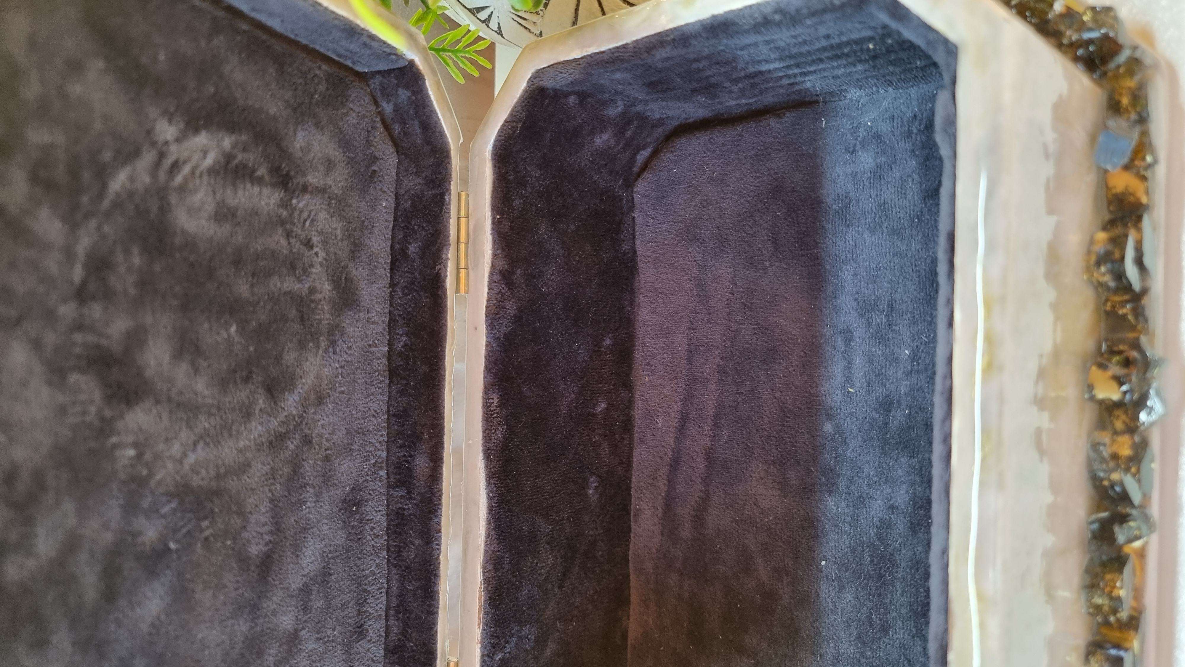 Rectangular pink-coloured epoxy-resin coated jewellery box adorned with natural amethysts