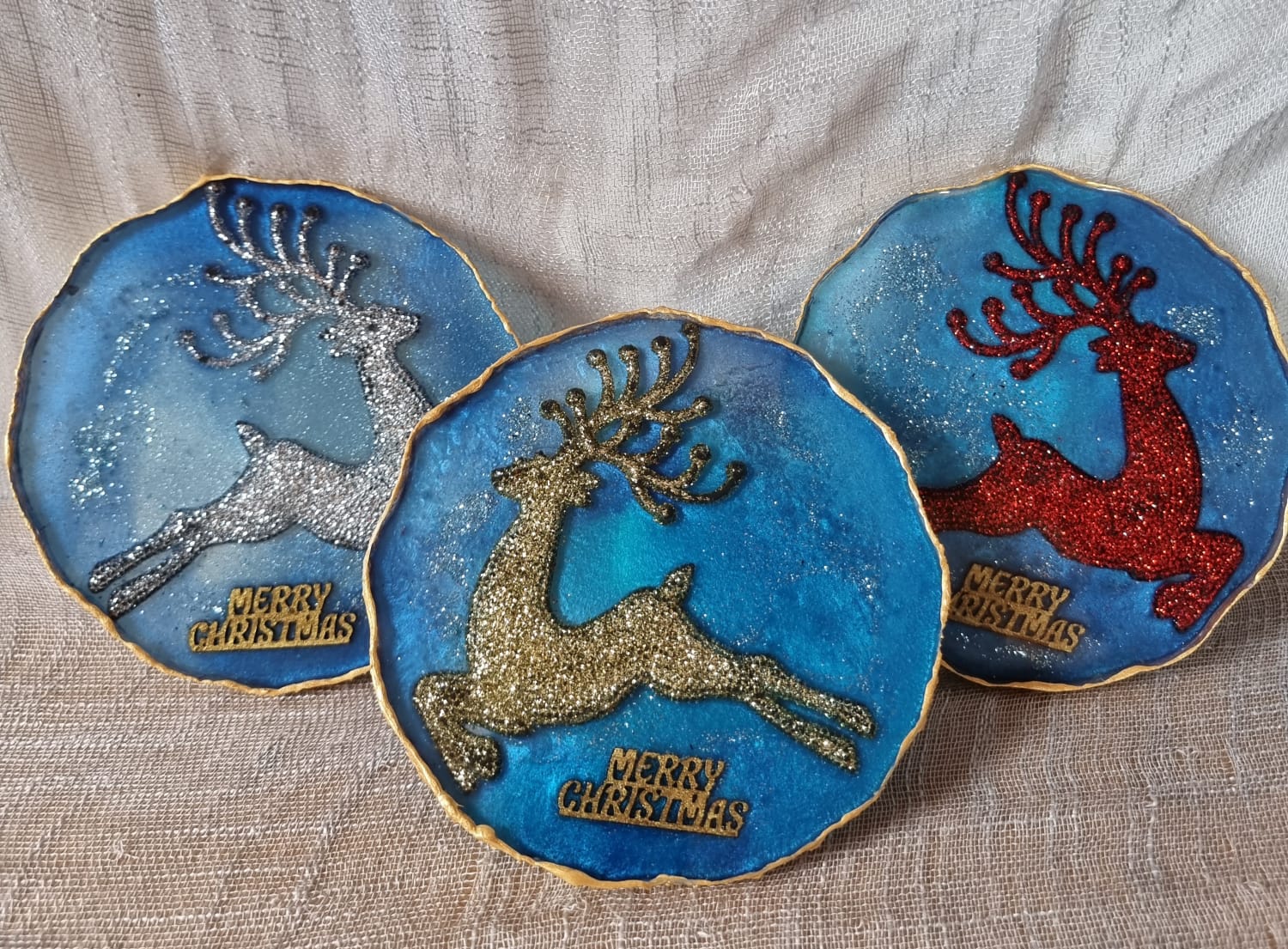 Christmas themed epoxy-resin coasters: Deer