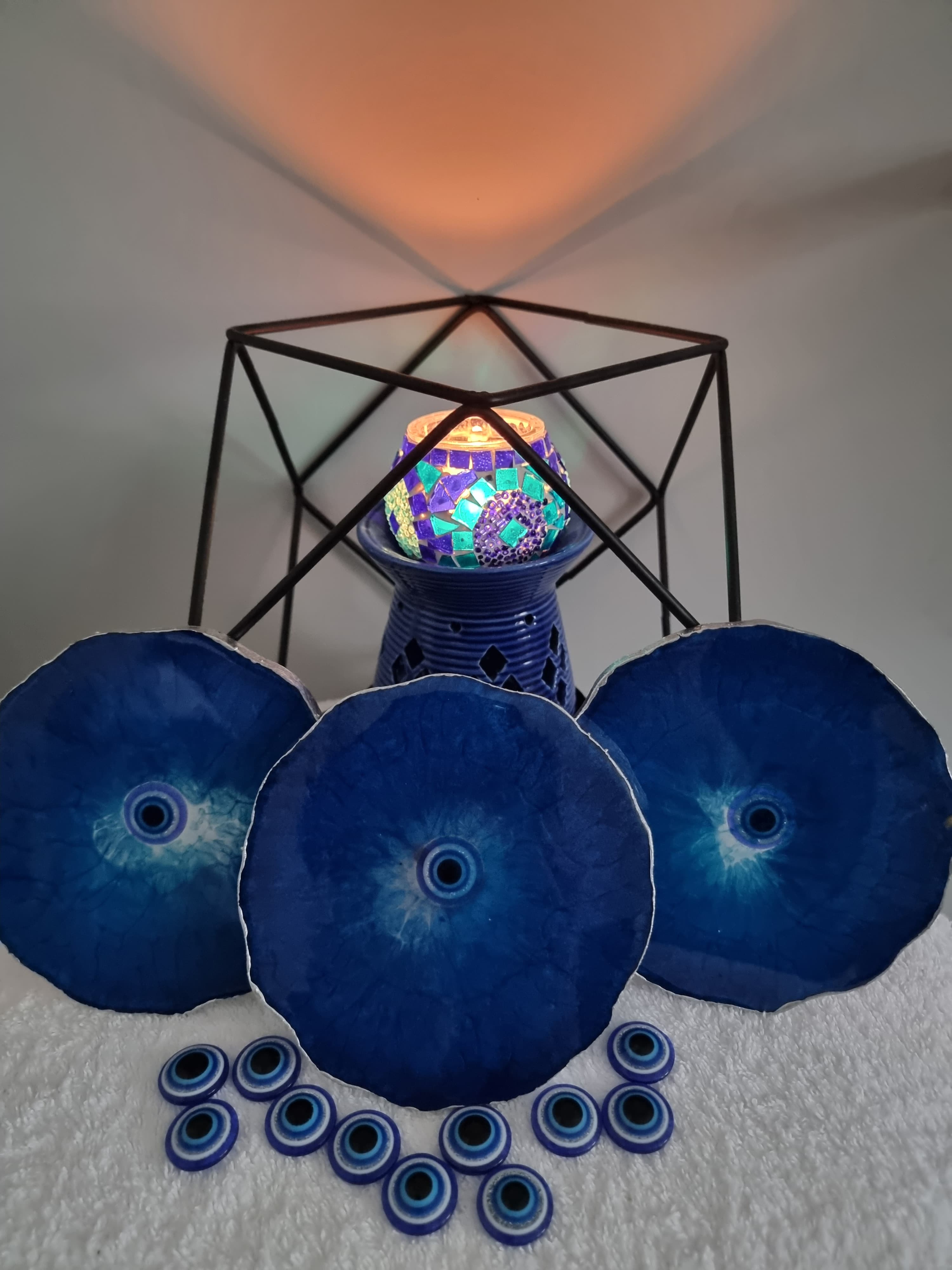 Epoxy-resin coasters in deep-blue colour featuring Turkish eye