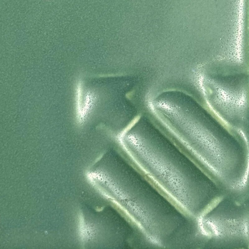 Esmalte verde oscuro mate