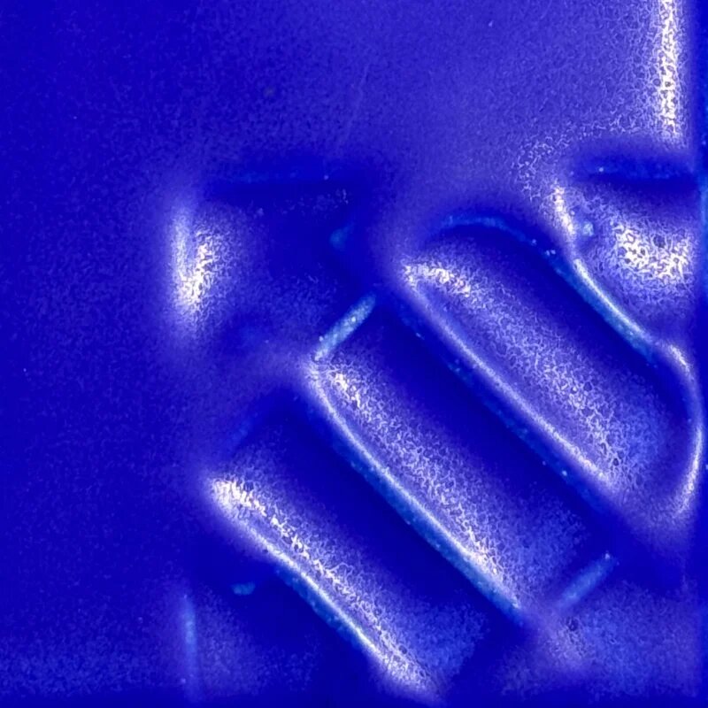 Esmalte azul eléctrico mate