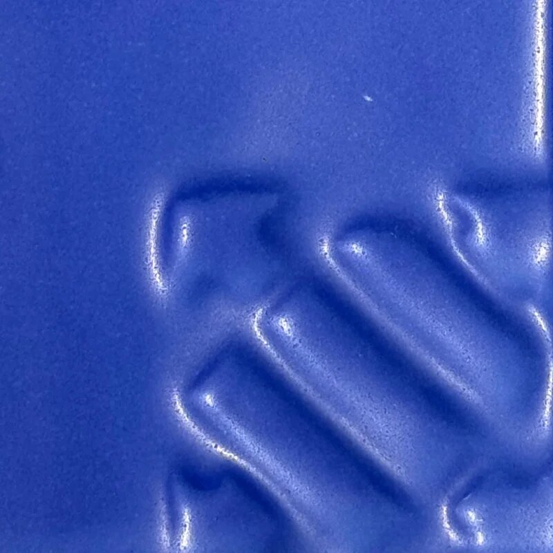 Esmalte azul intenso mate 