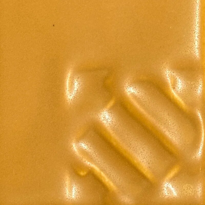  Esmalte  marrón claro mate. 