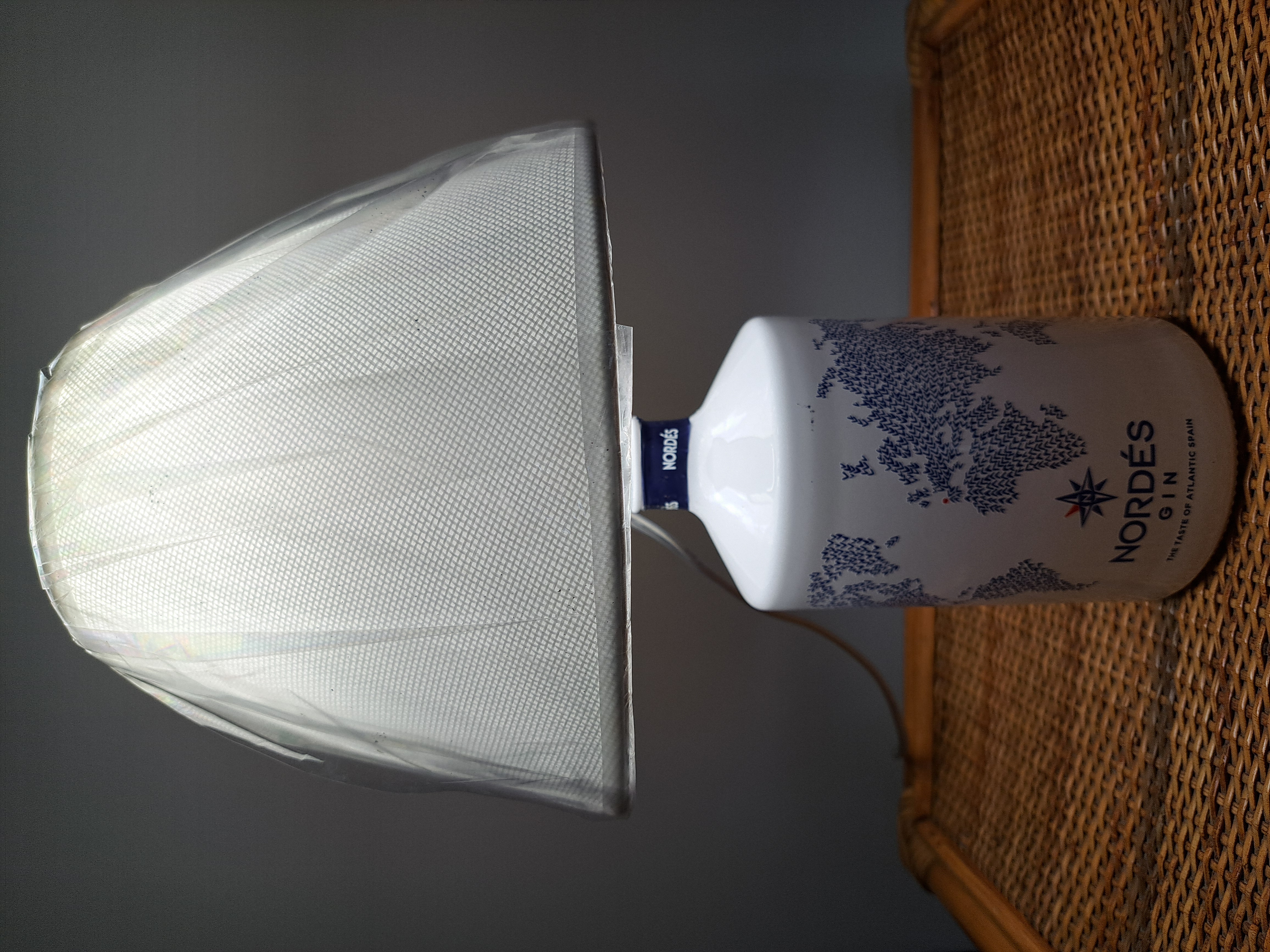 Lampada Bottiglia Gin Nordes