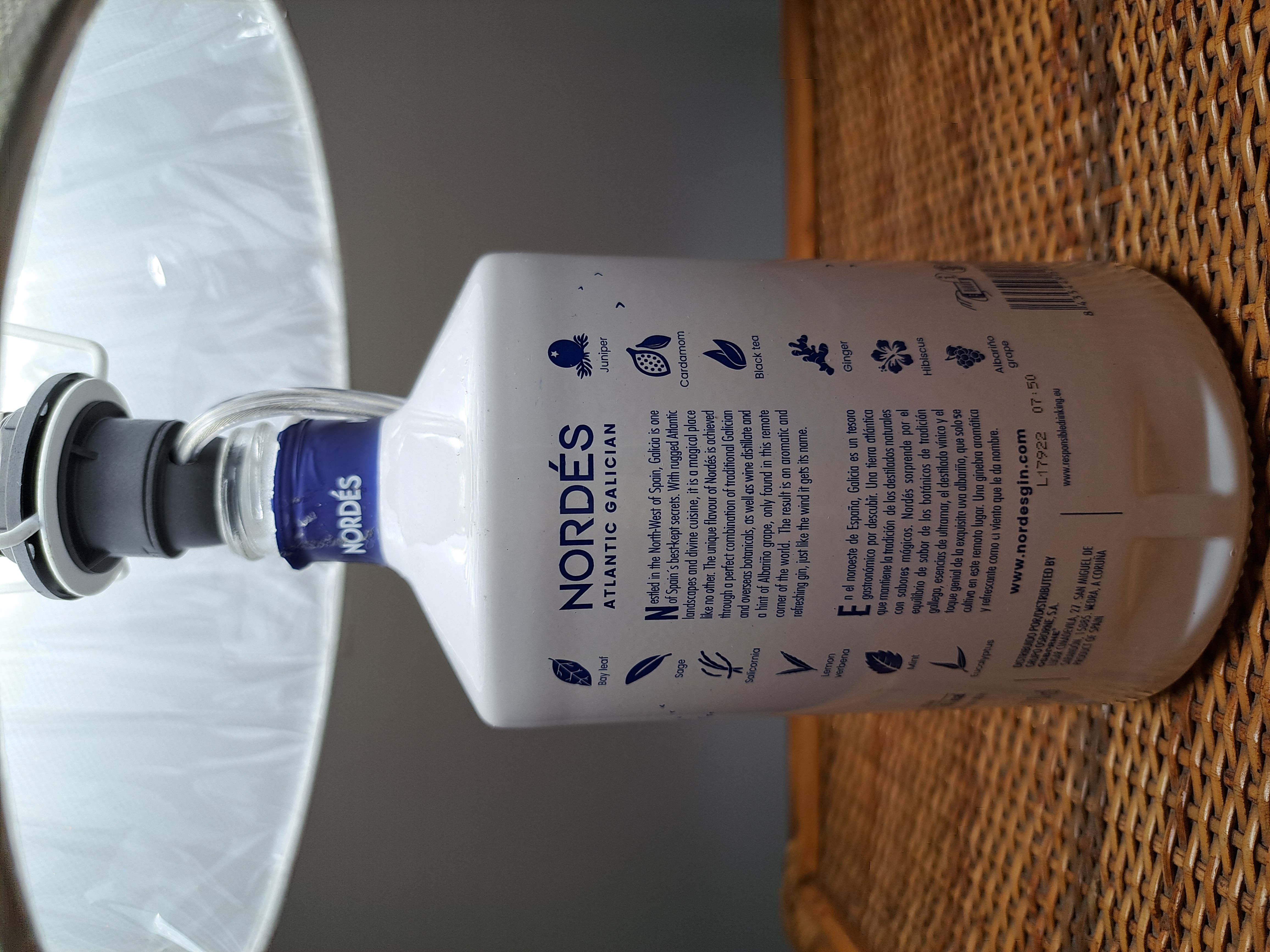 Lampada Bottiglia Gin Nordes