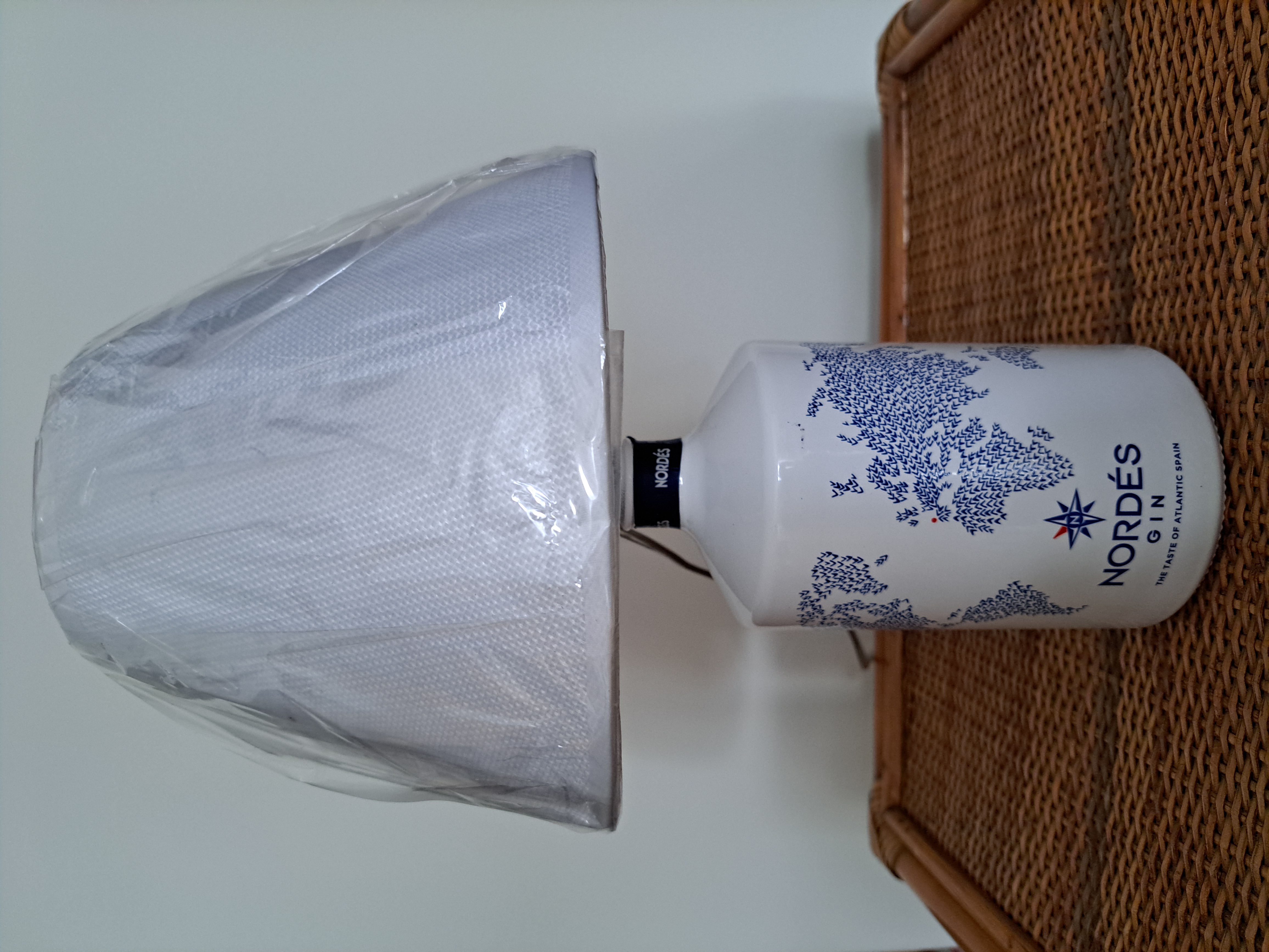 Lampada Bottiglia Gin Nordes