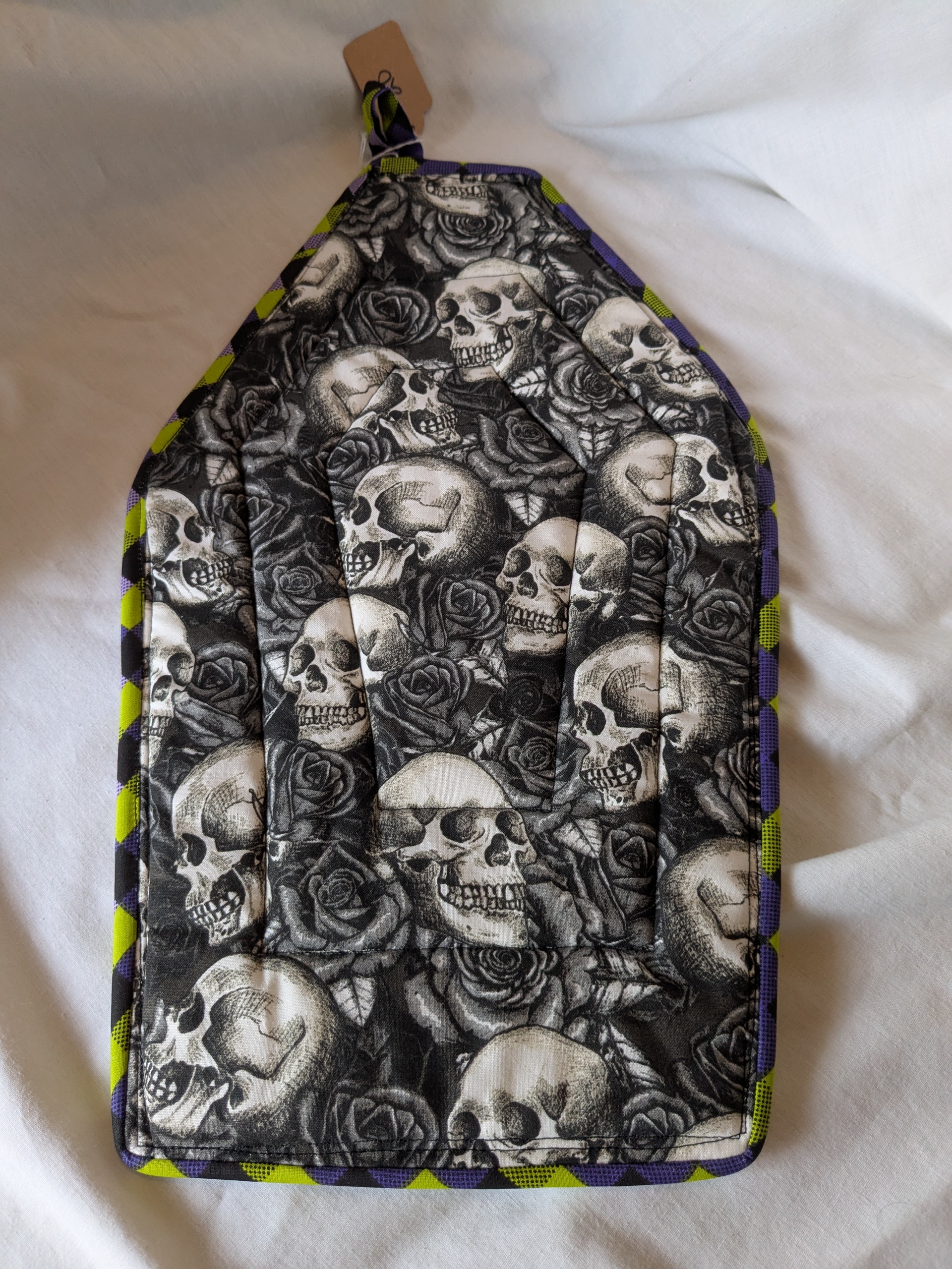 X-Large Cassaroll Trivet, Coffin Shaped