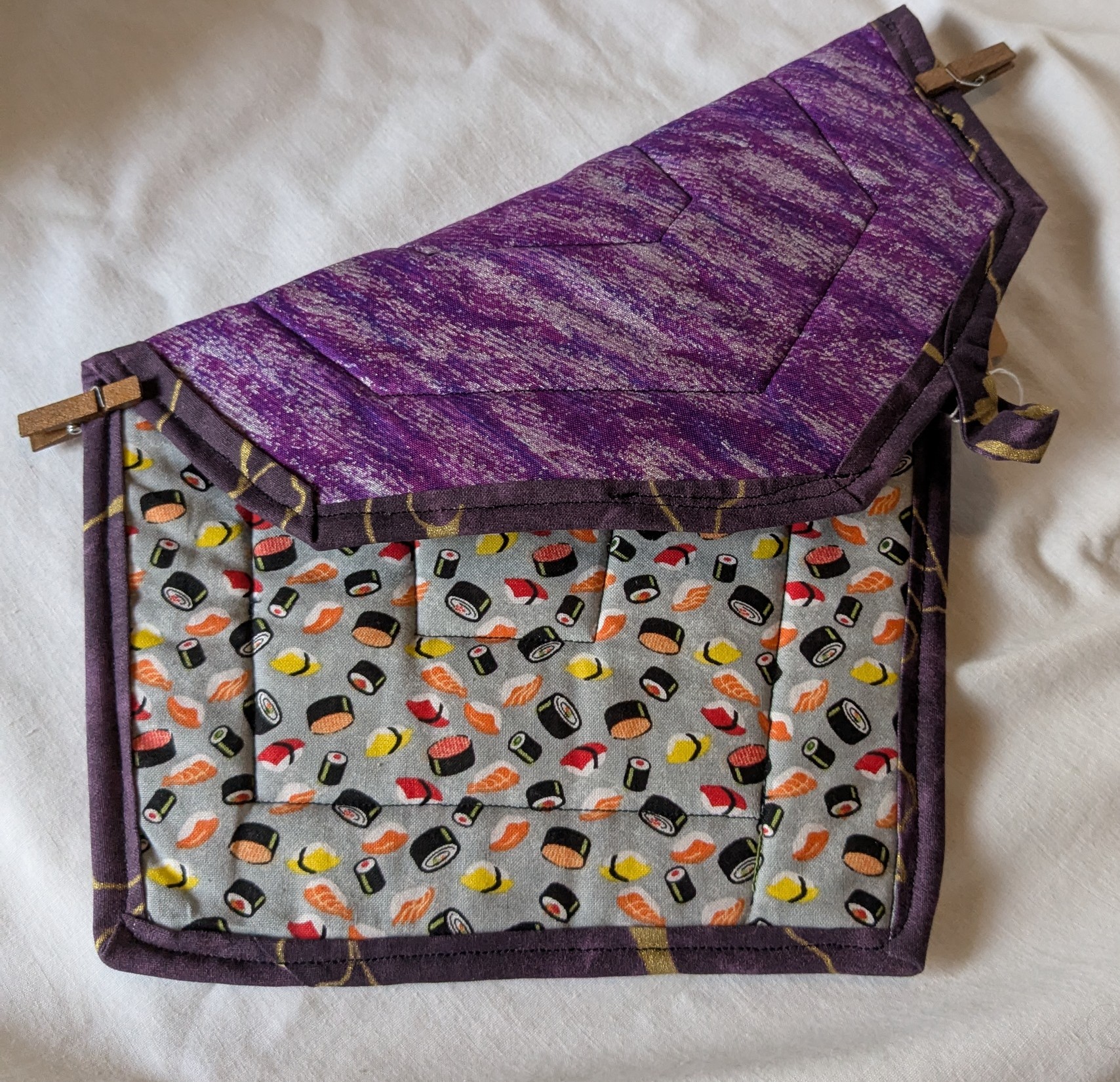 Large Casserole Trivet- Coffin shaped 