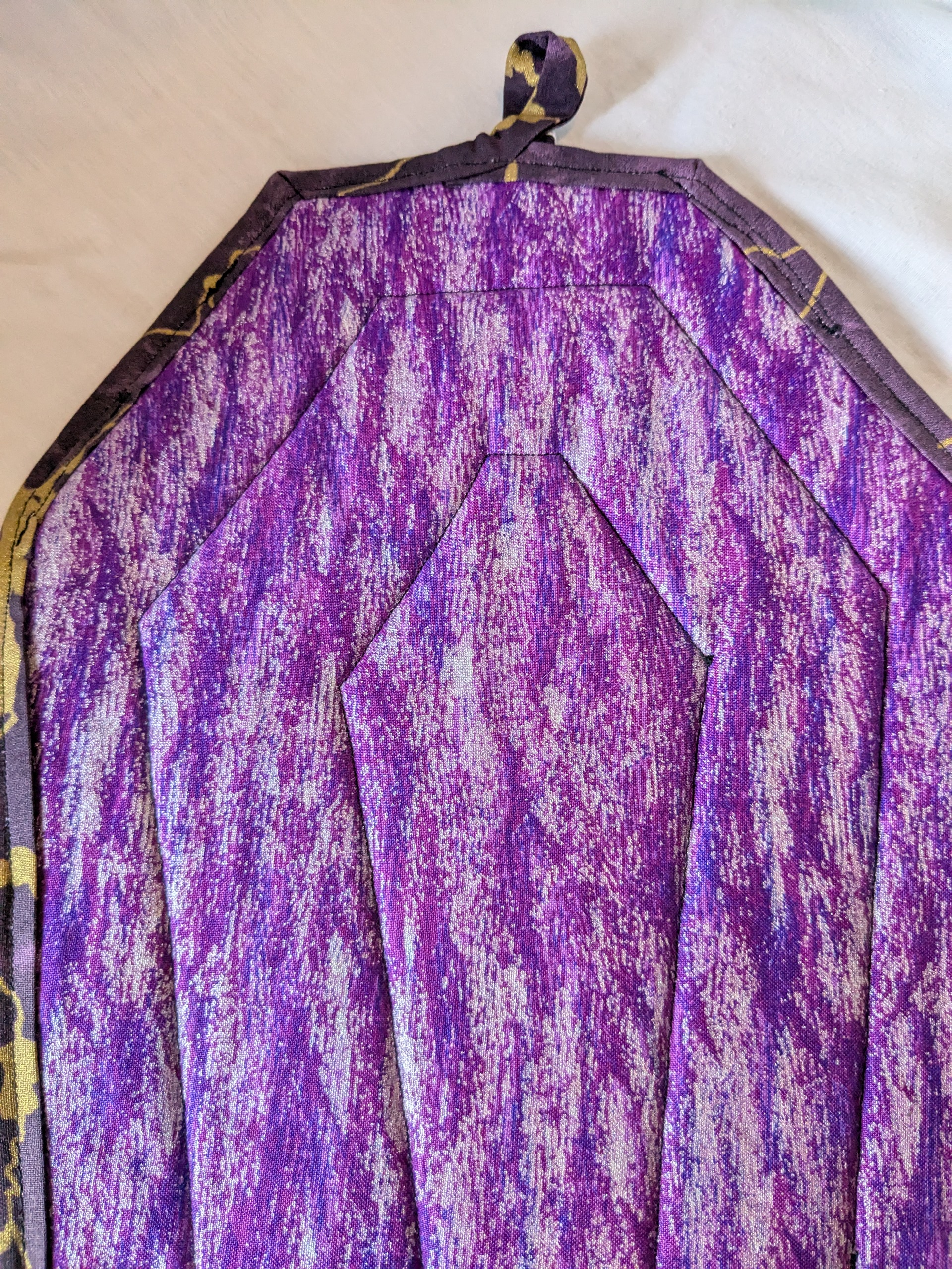 Large Casserole Trivet- Coffin shaped 