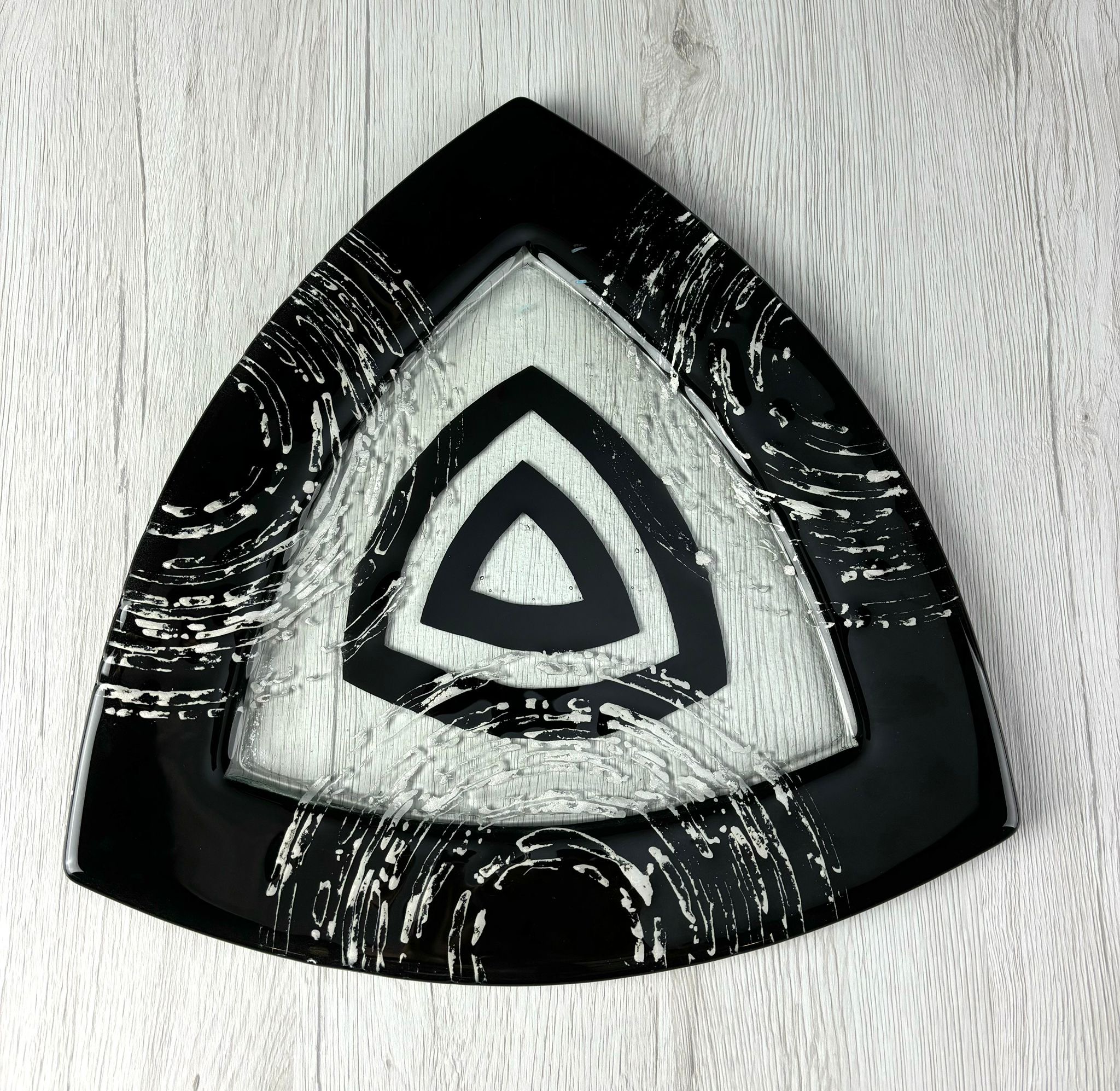 Talíř trojúhelníkový - "Black-Silver"
