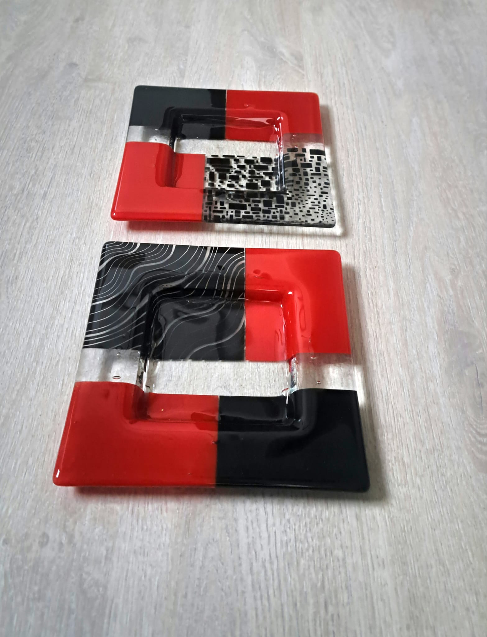 Set čtvercových talířků