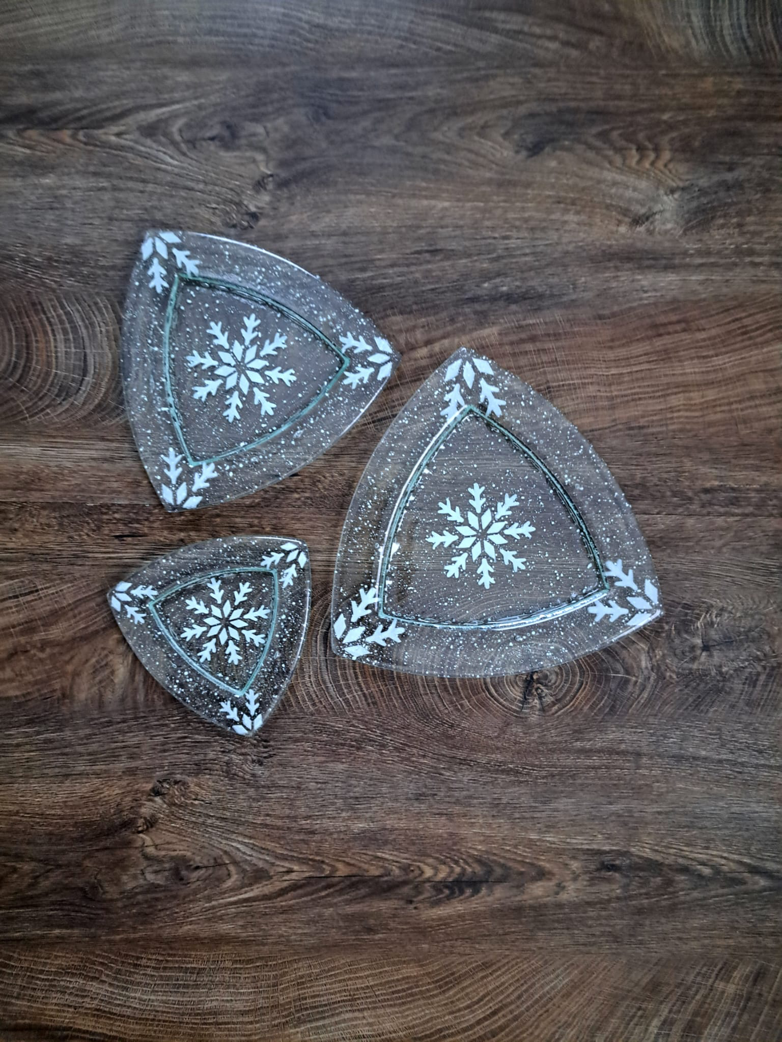 Set trojúhelníkových talířů