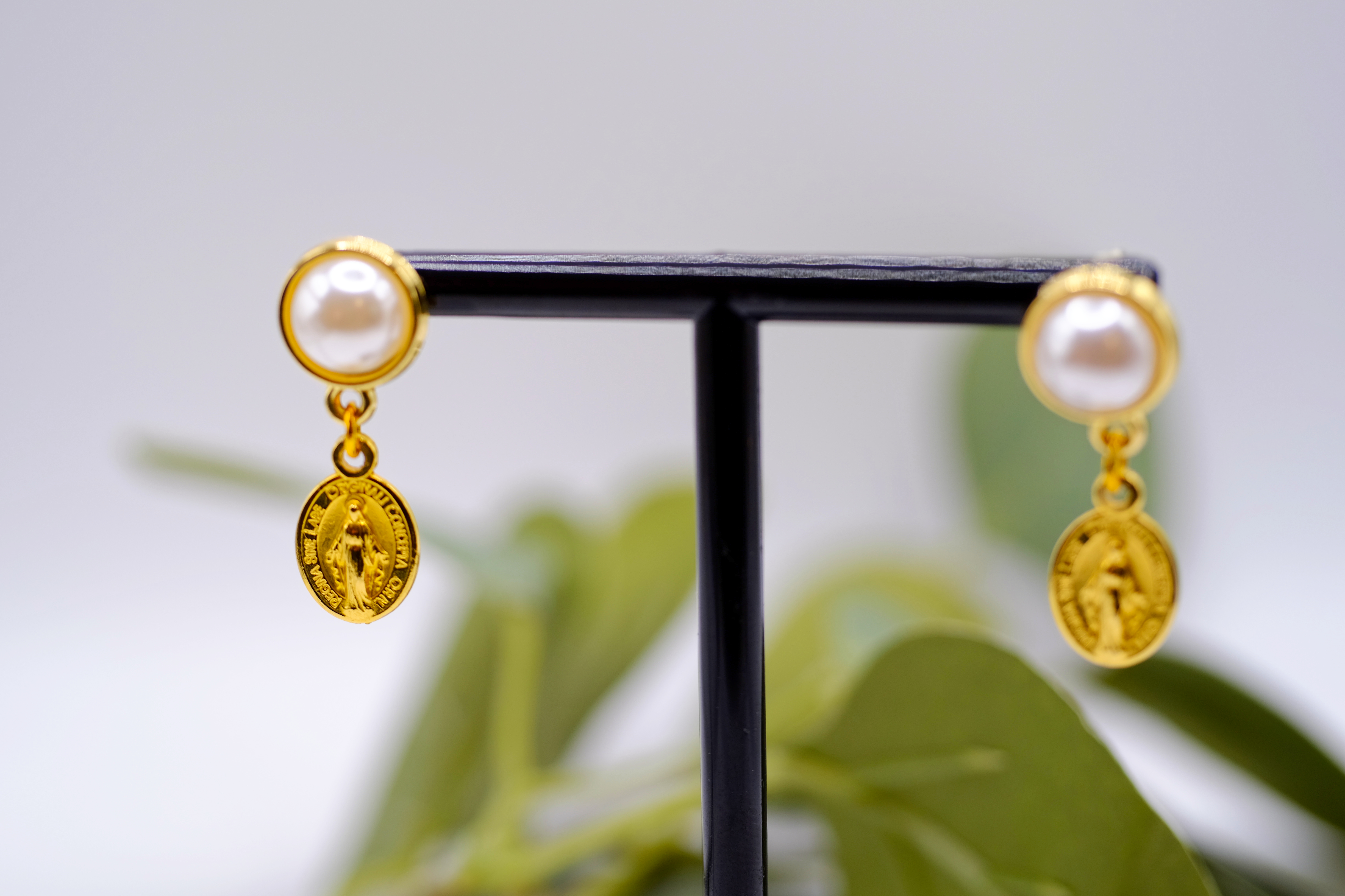 Pearly White with Miraculous medal