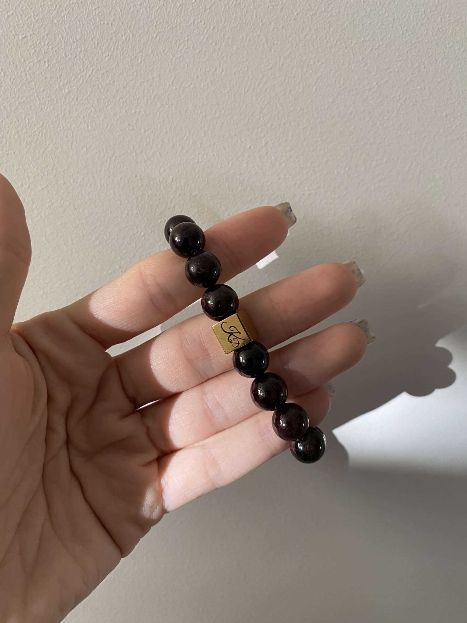 Raudonojo granato apyrankė