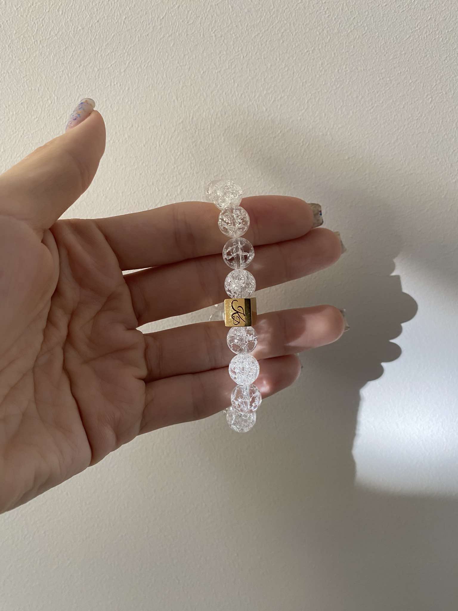 Kalnų krištolo apyrankė