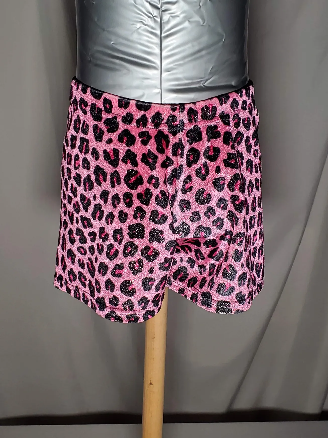 WP012a Shorts (8-10), WP012b Top (4-6)