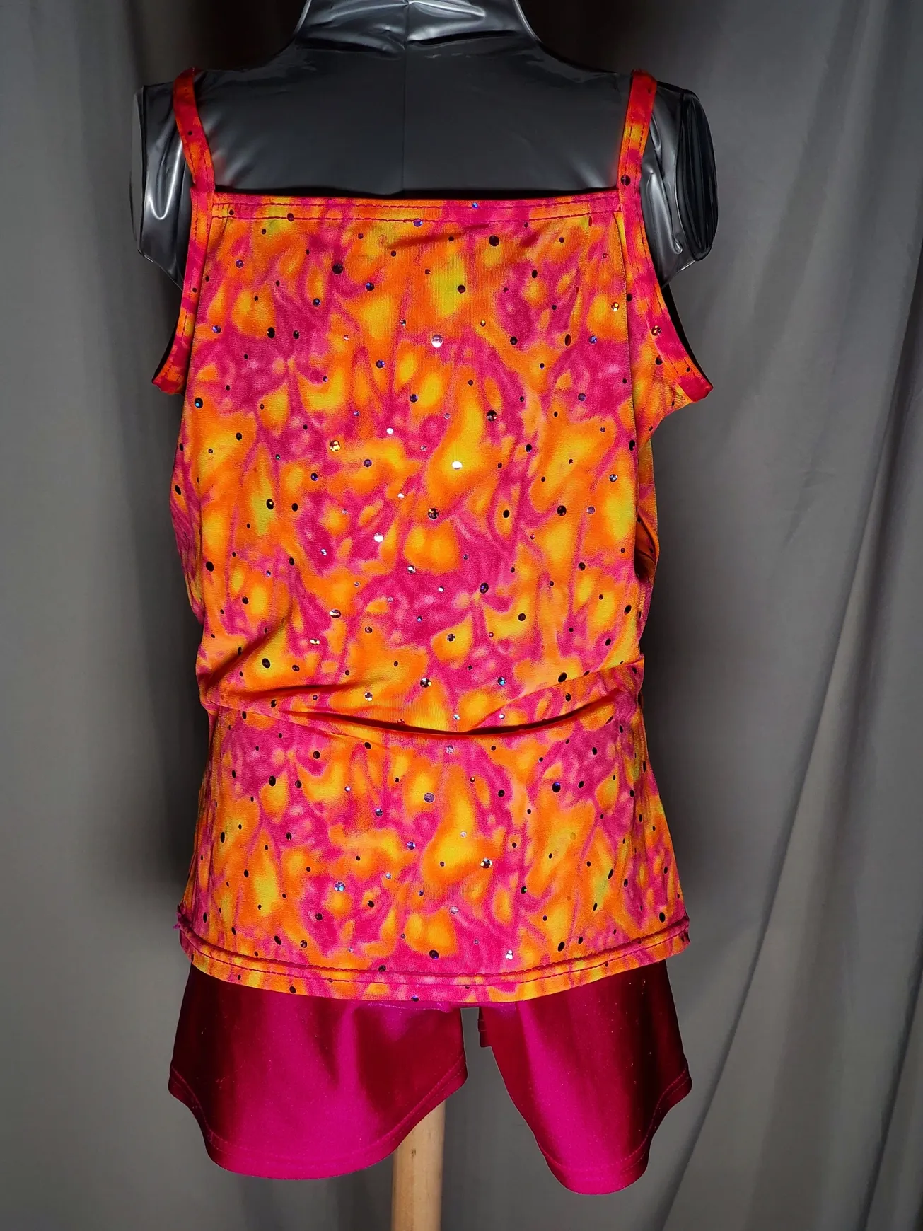 WP011a Shorts (8-10), WP011b Top (6x-7)