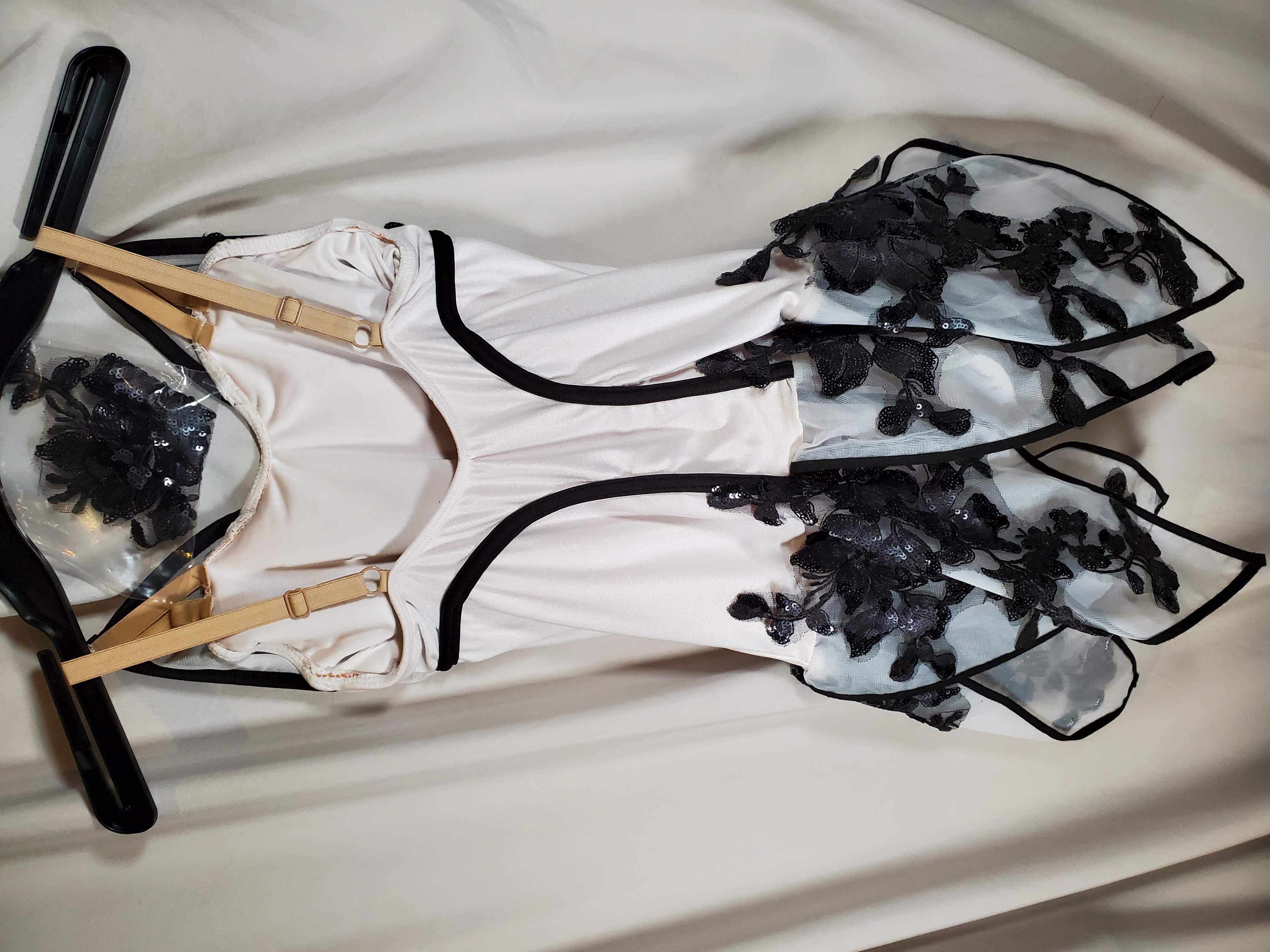 DAN136 - Adult Petite