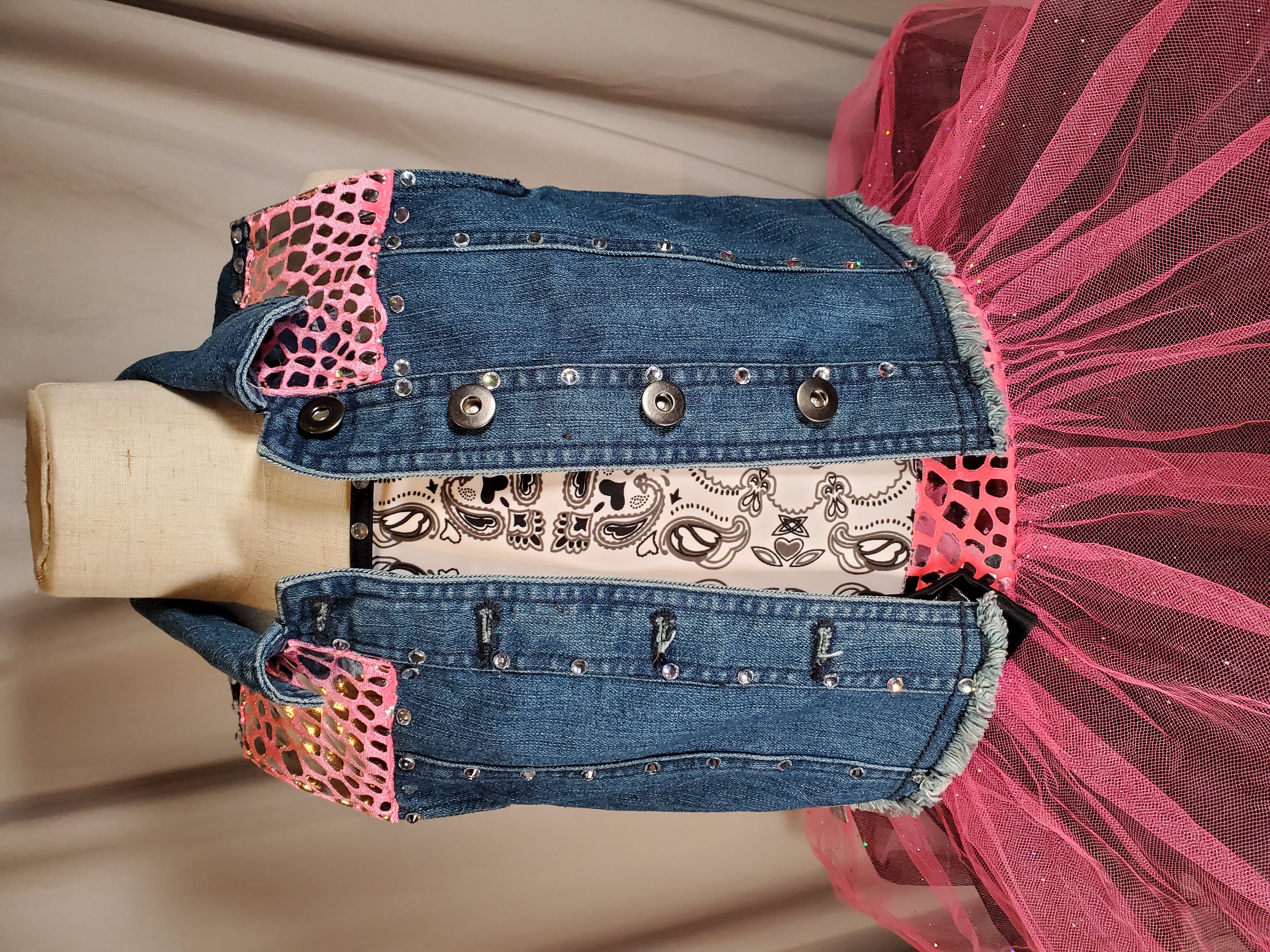 DAN138 - Child Small