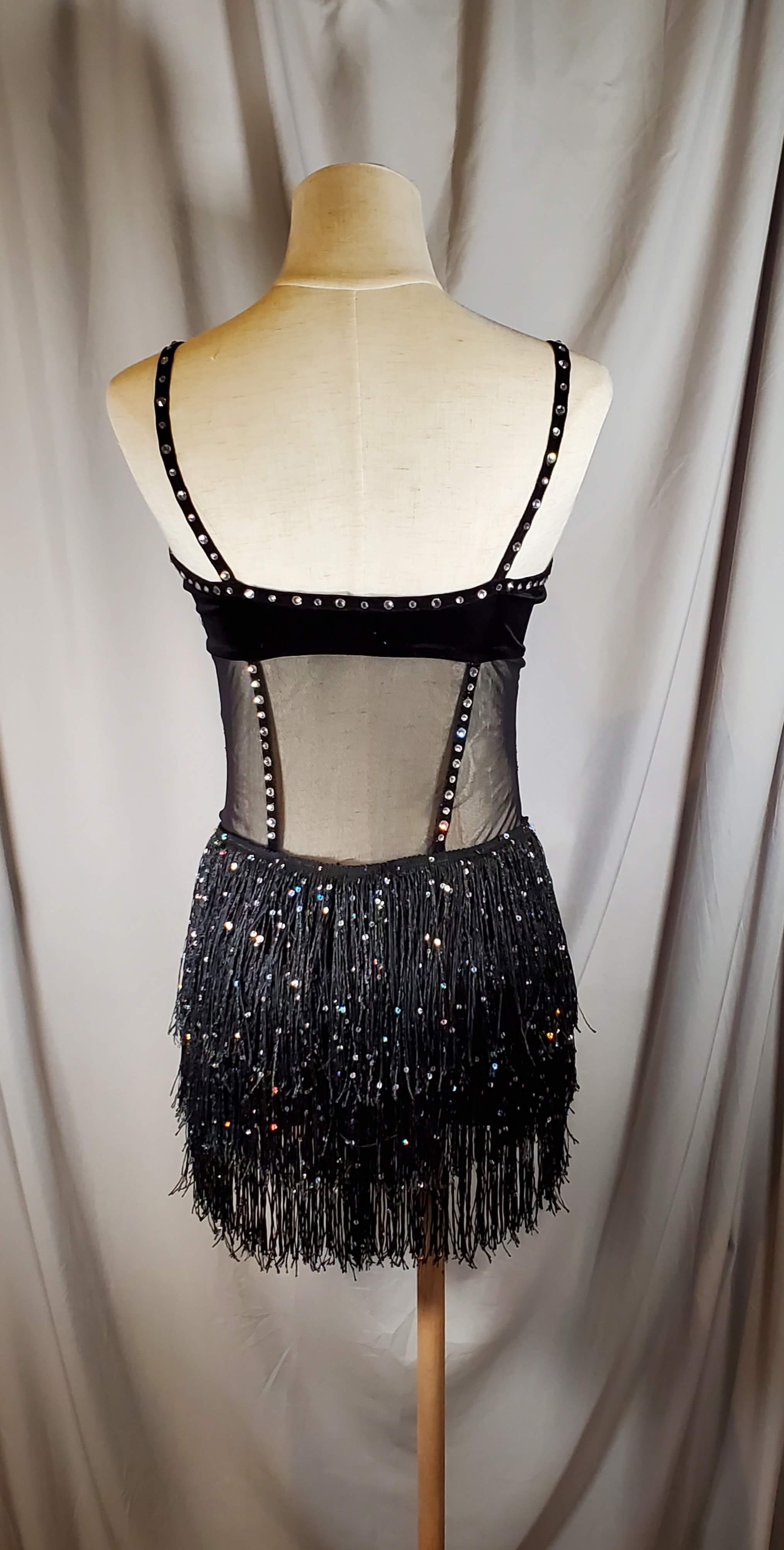 DAN244 - Youth Small  12-14