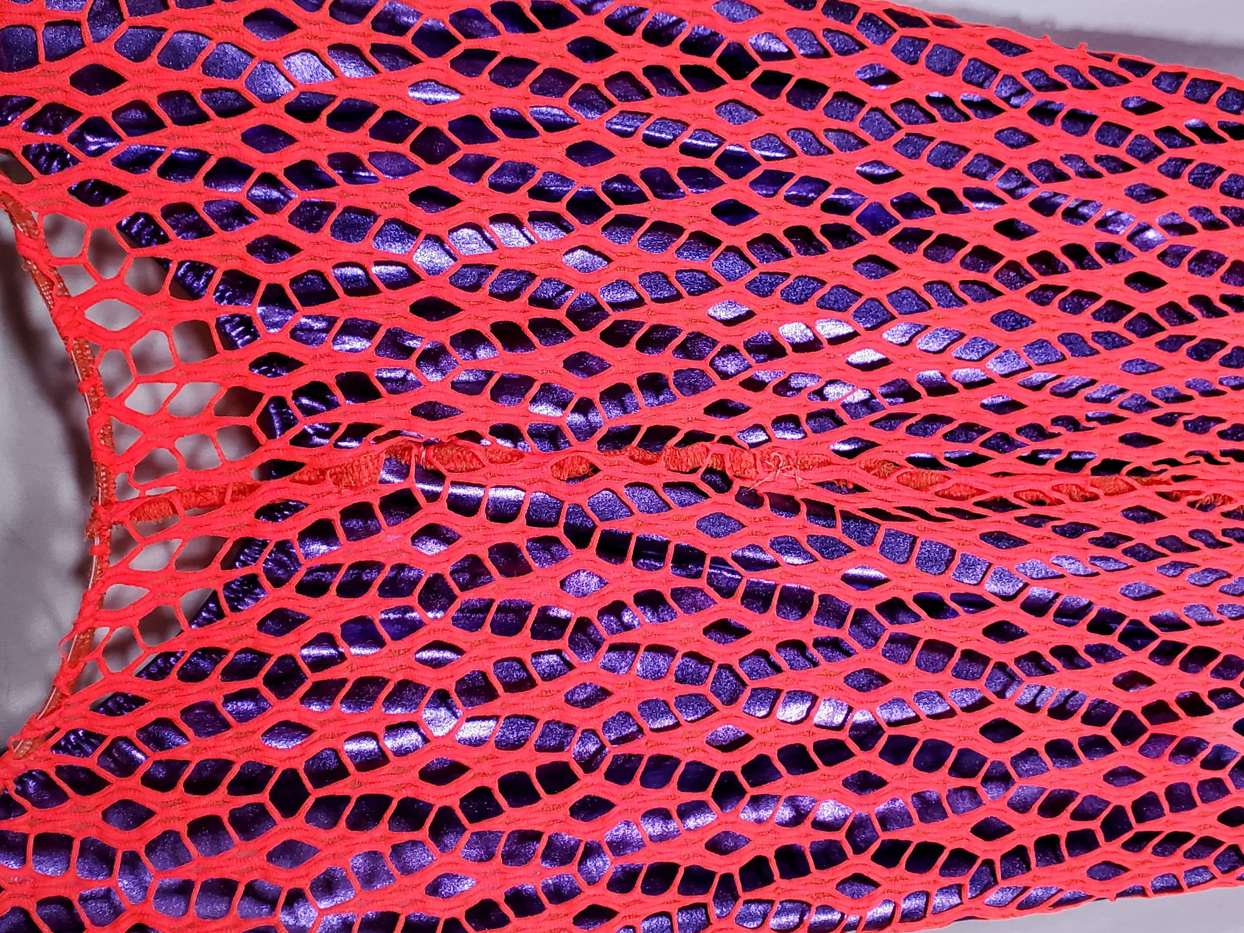 DAN318 - Adult Medium