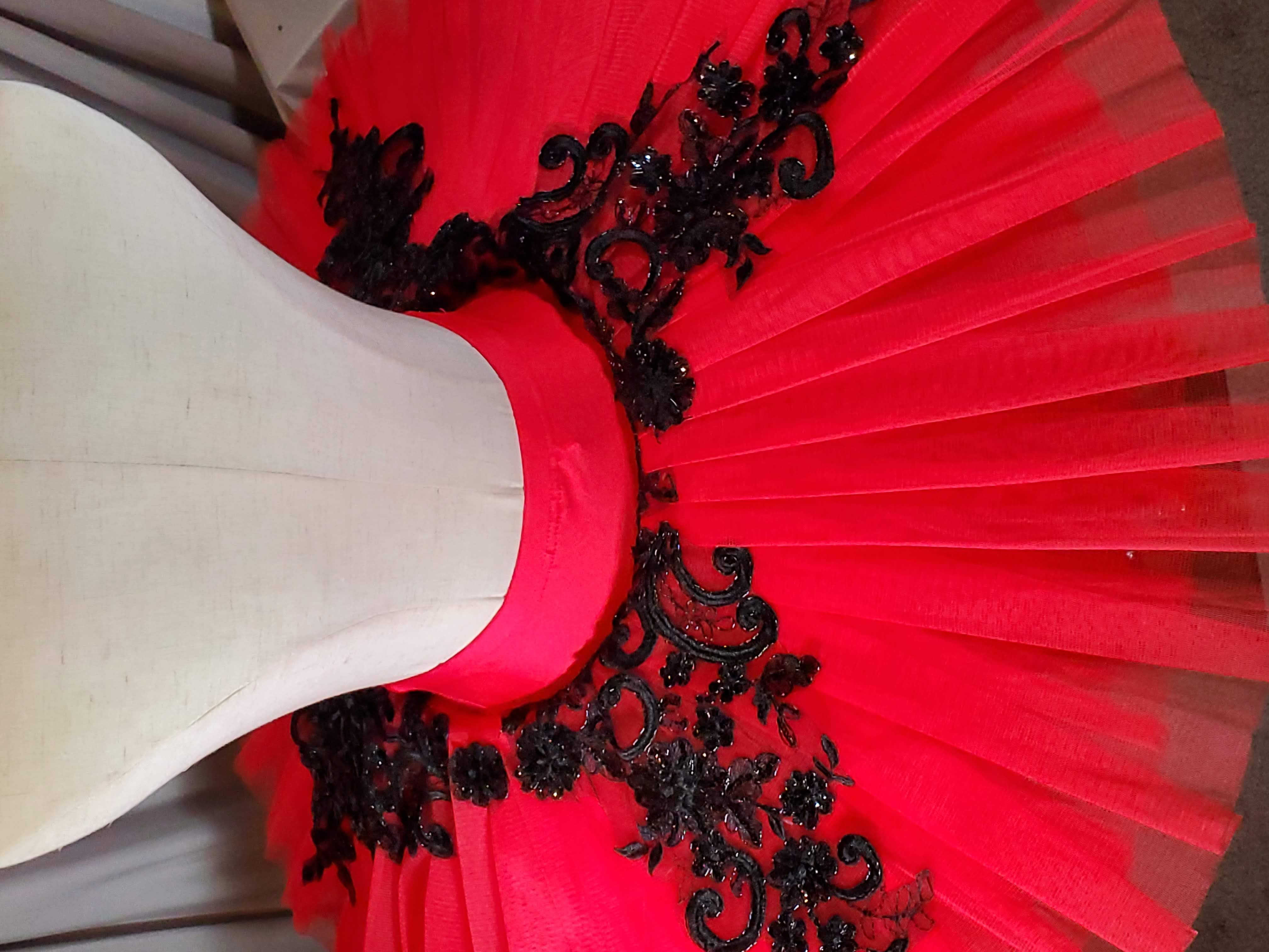 DAN345 - Adult Medium  