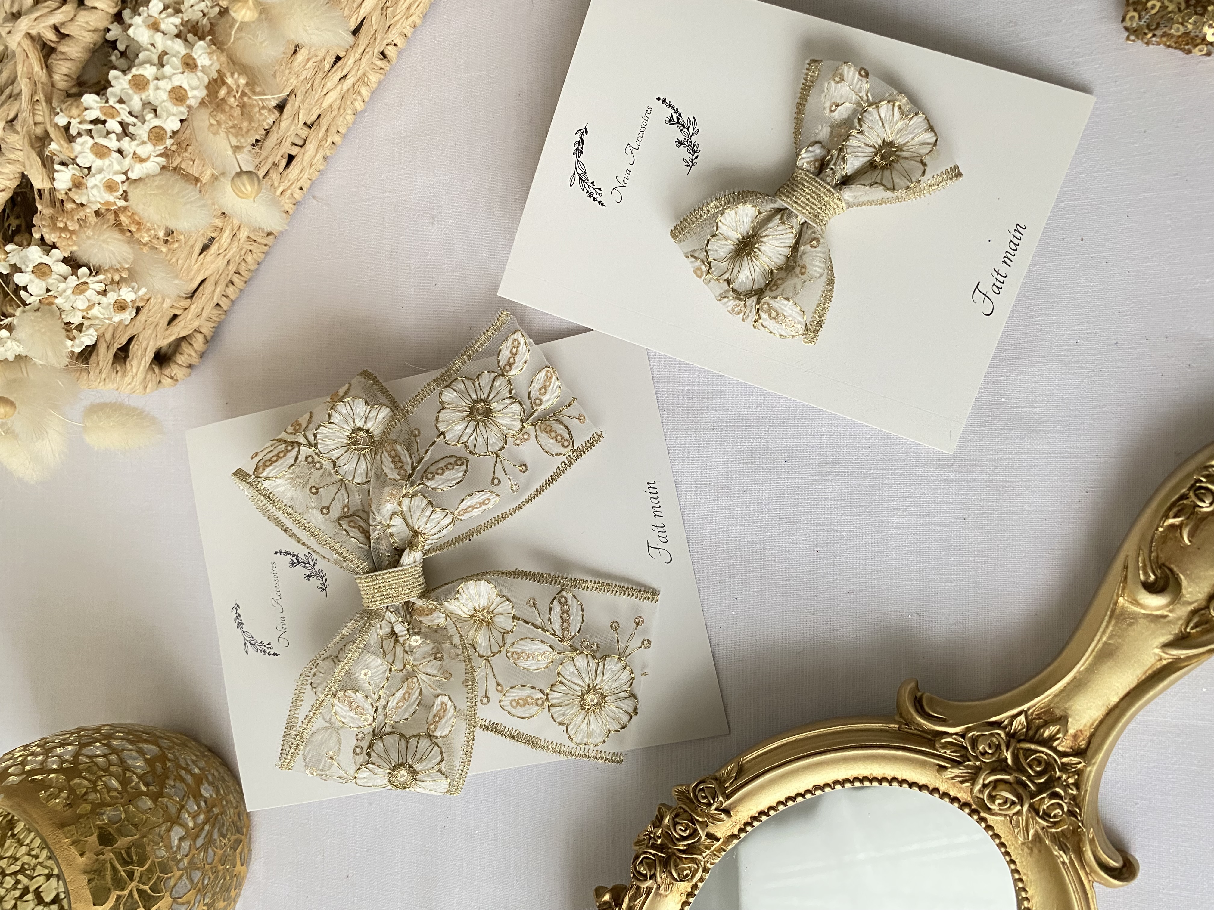 Noeud organza brodé