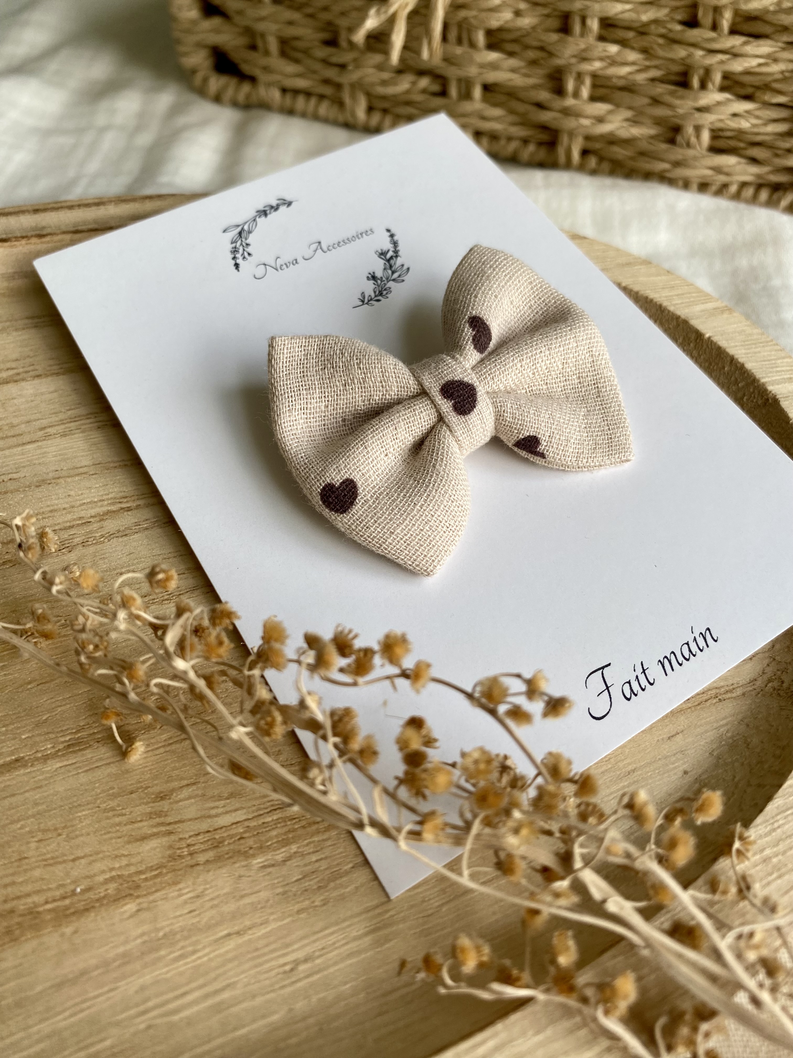Noeud beige petit coeur marron S
