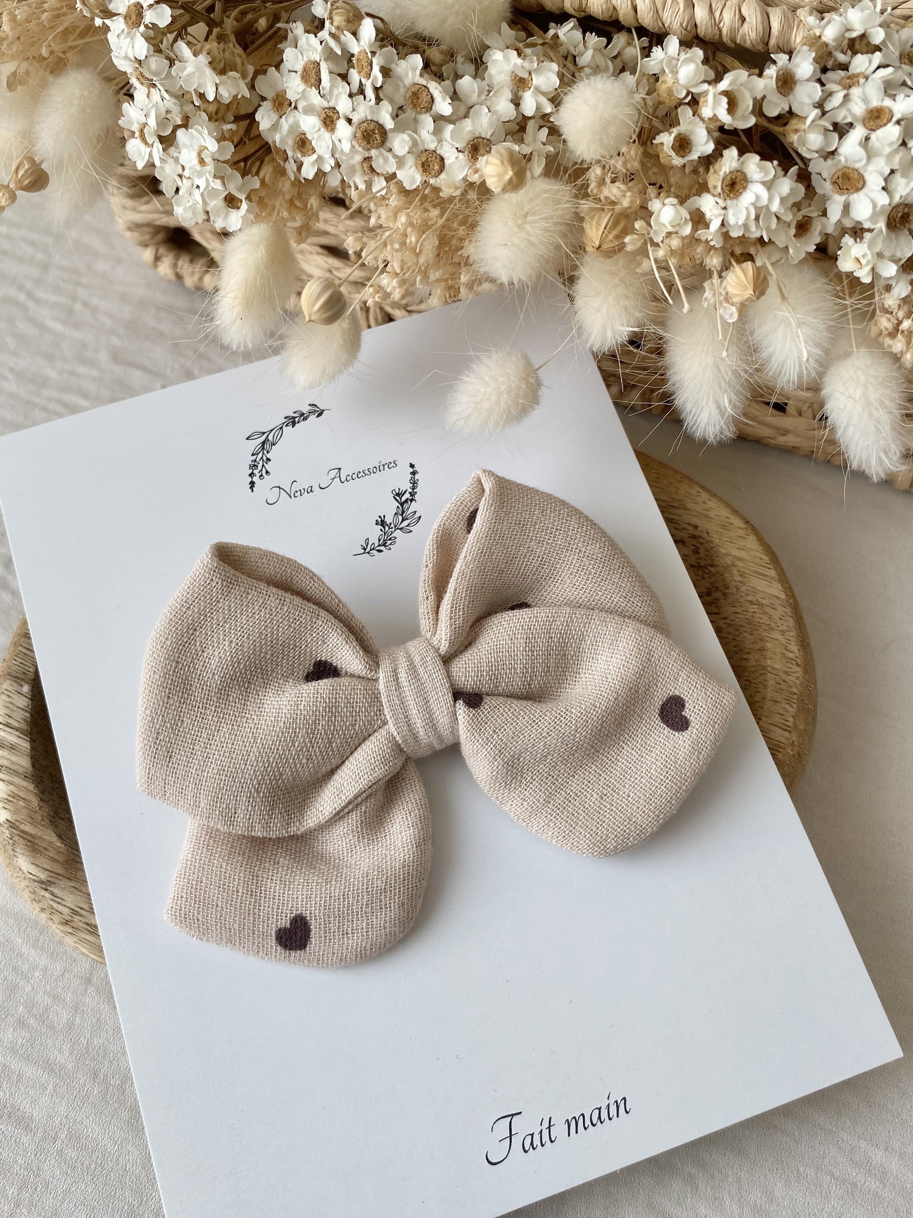 Noeud beige petit coeur marron M