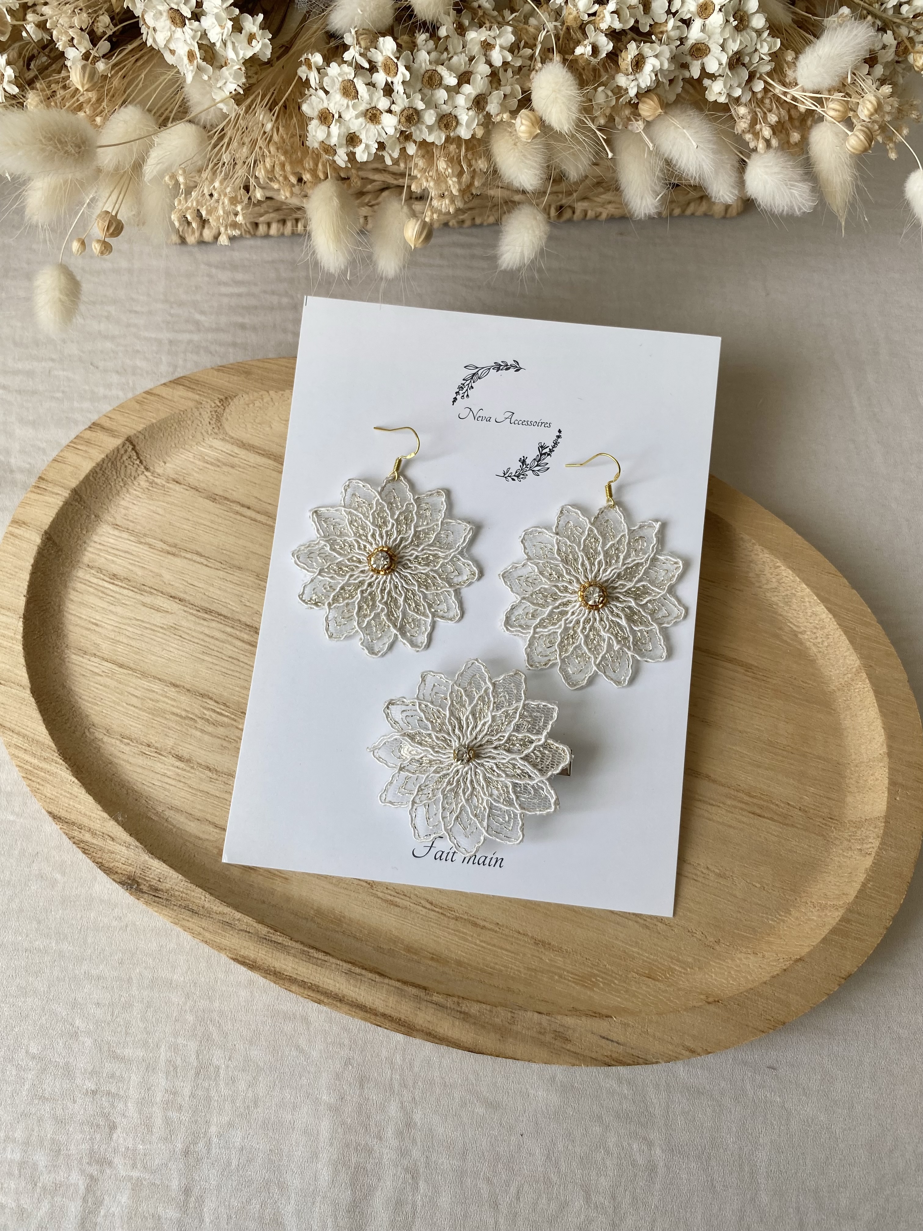 Boucles d'oreilles dahlia