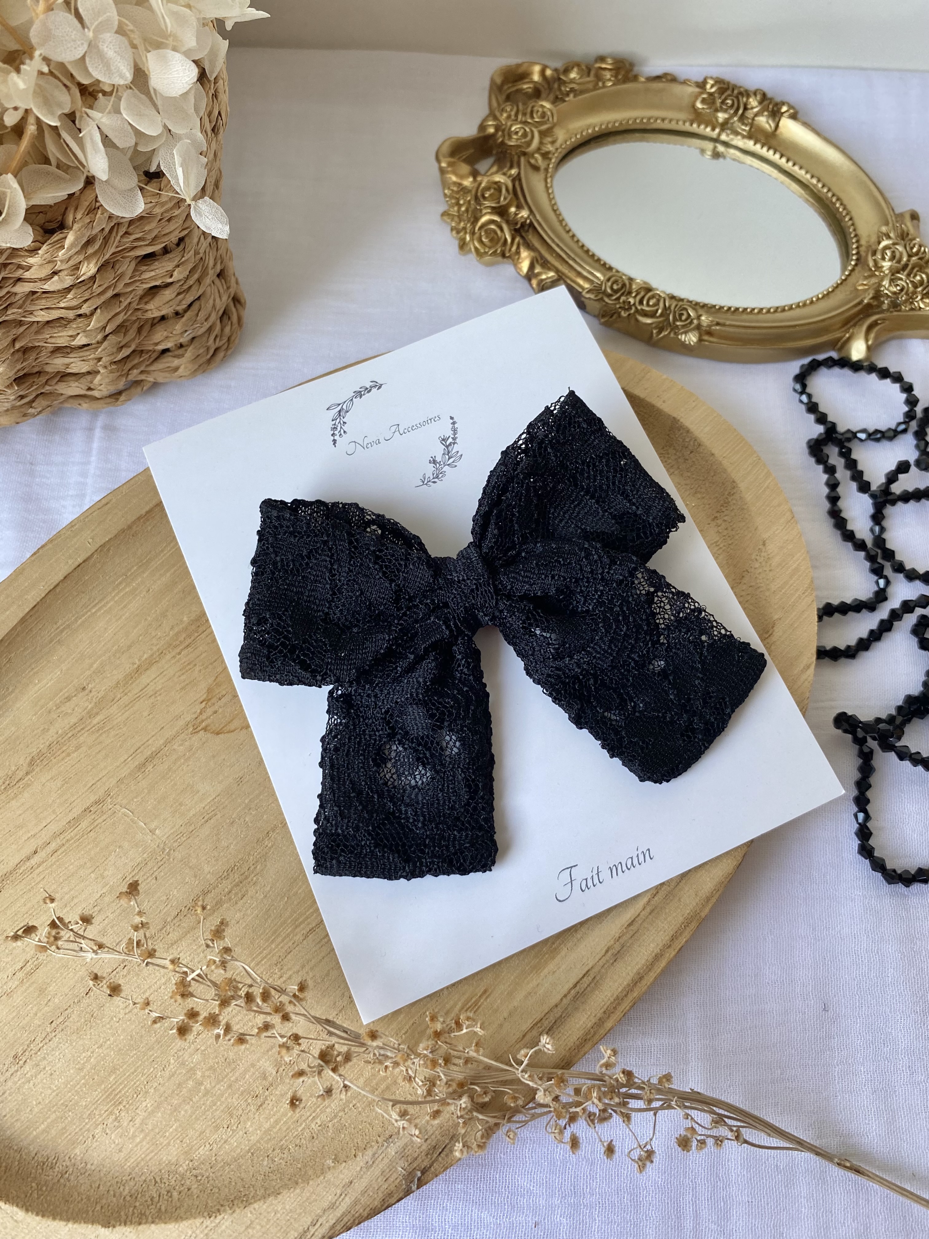 Noeud en dentelle noire L