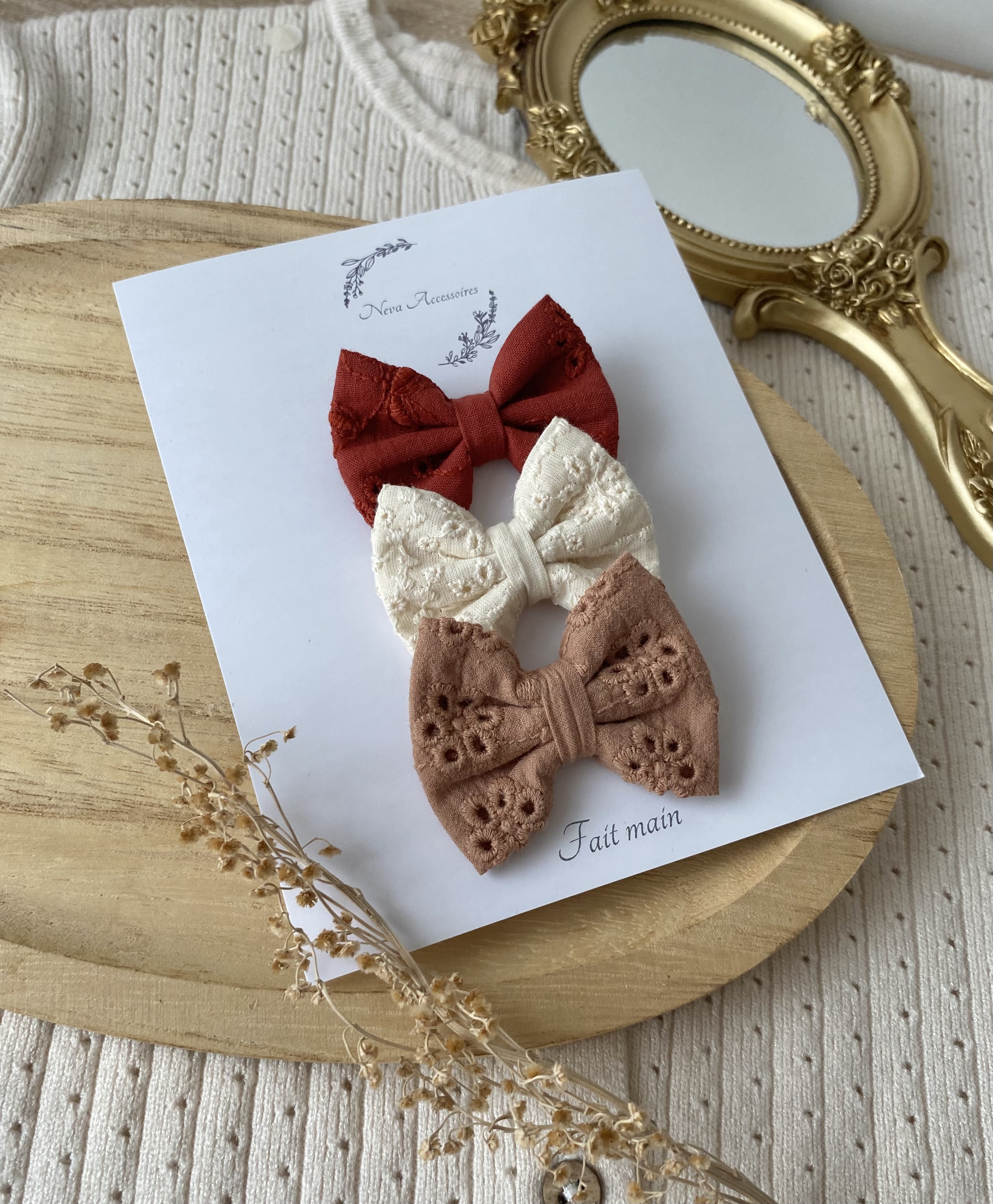 Lot de 3 nœuds en broderie anglaise S