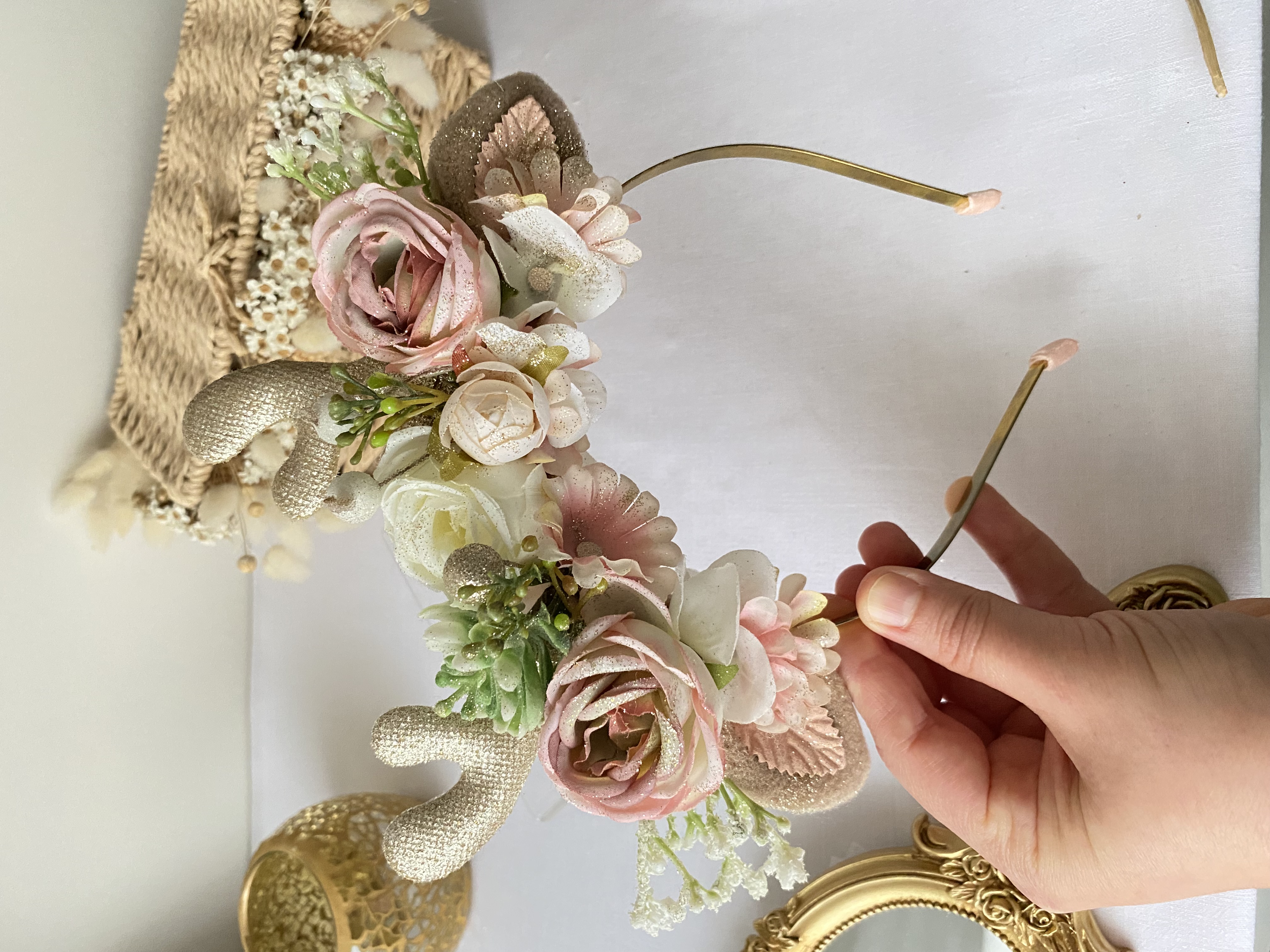 Serre tête biche rose poudre