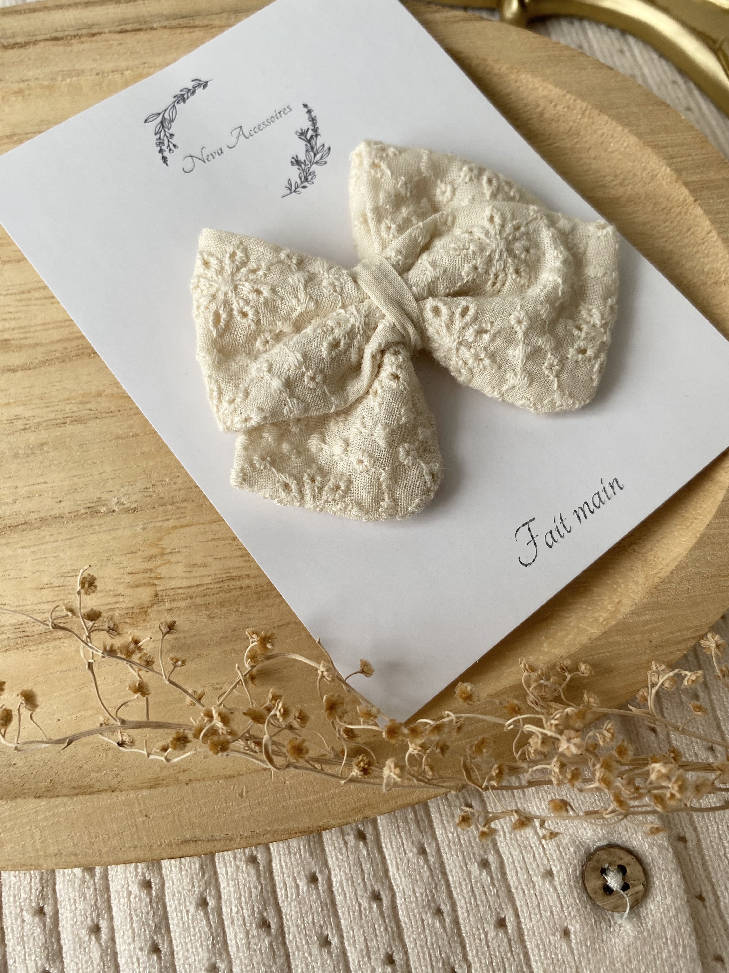Nœud broderie anglaise vanille M