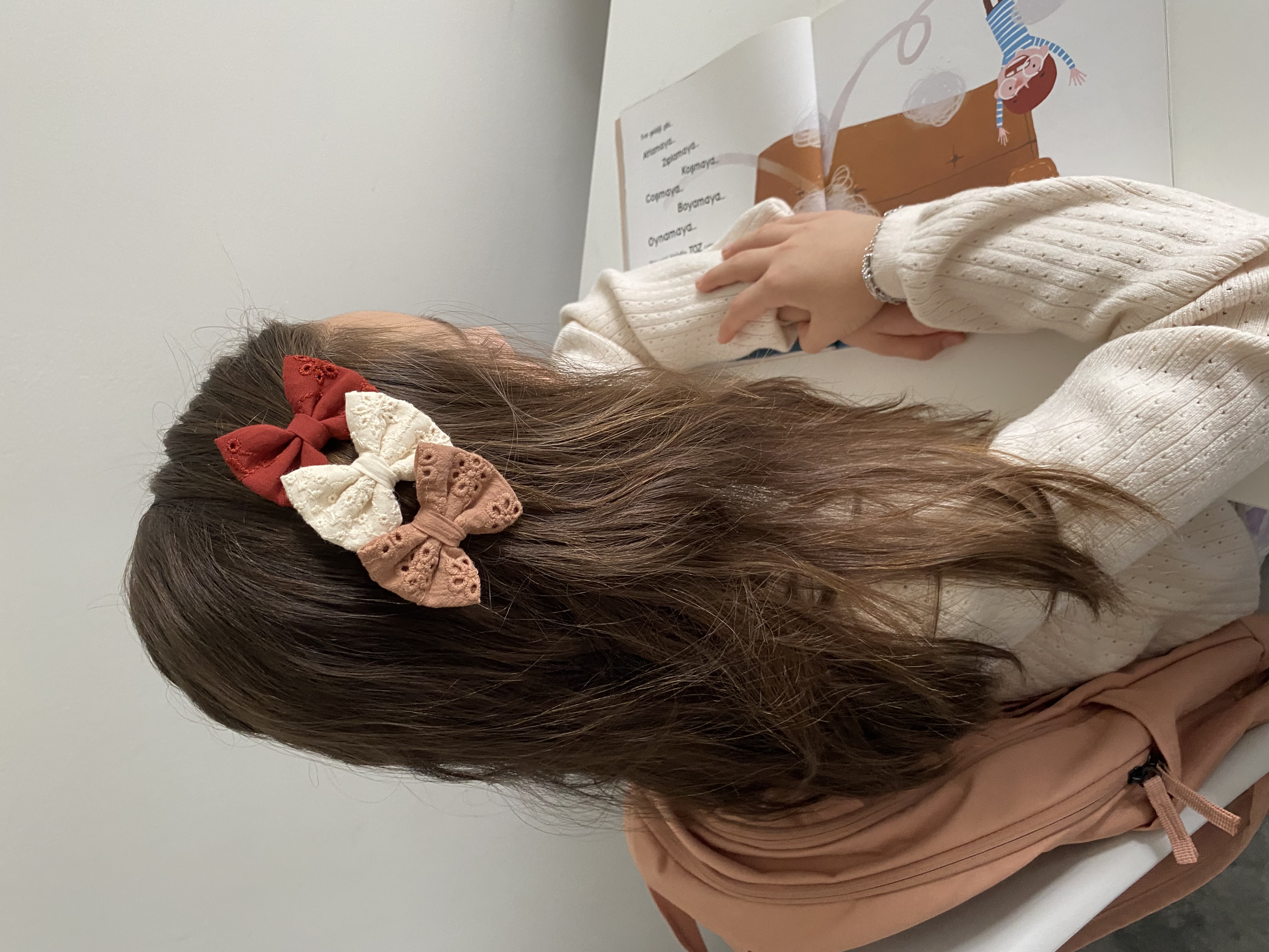 Nœud broderie anglaise brun poudré S