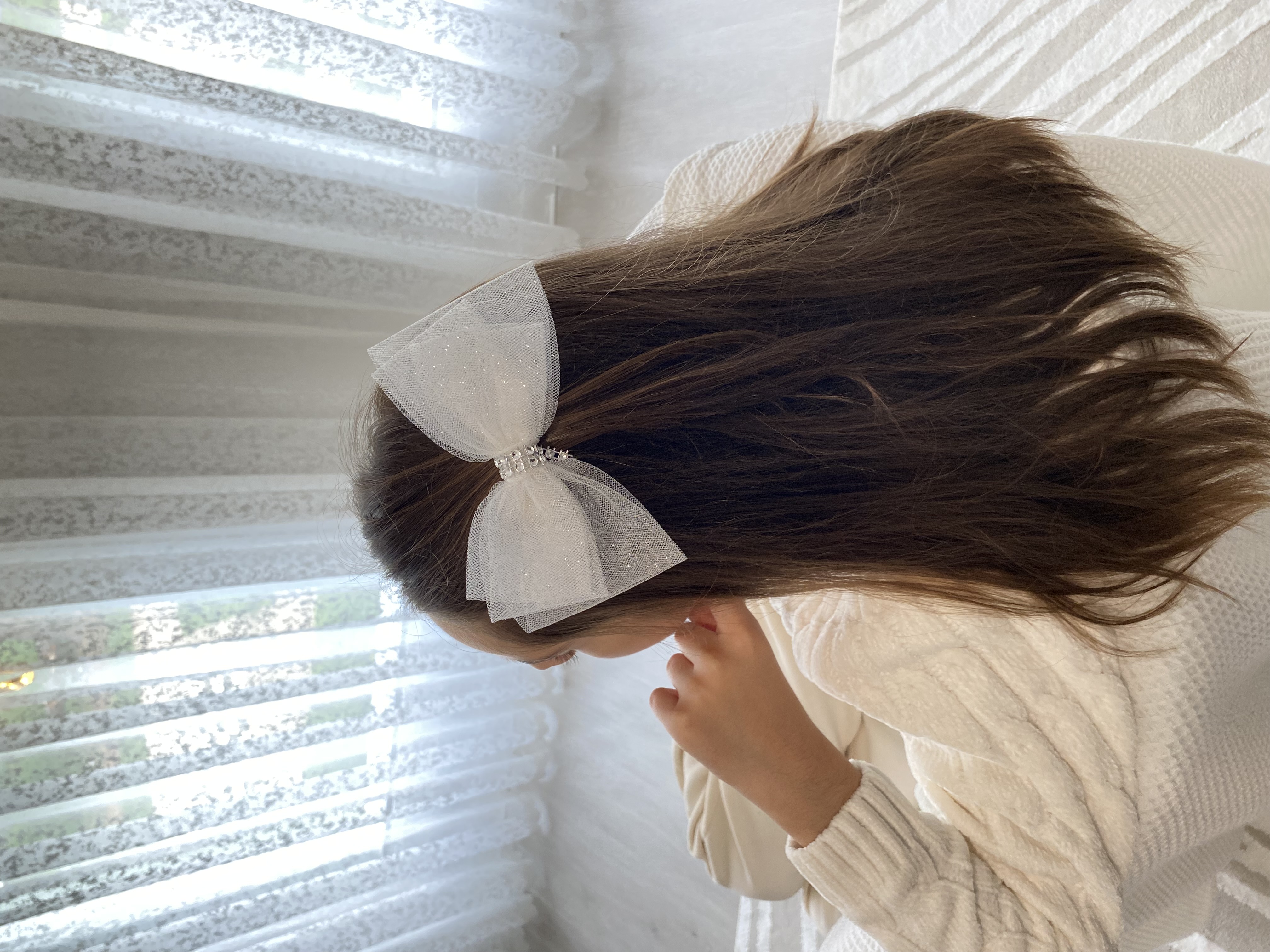 Noeud en tulle pailleté blanc