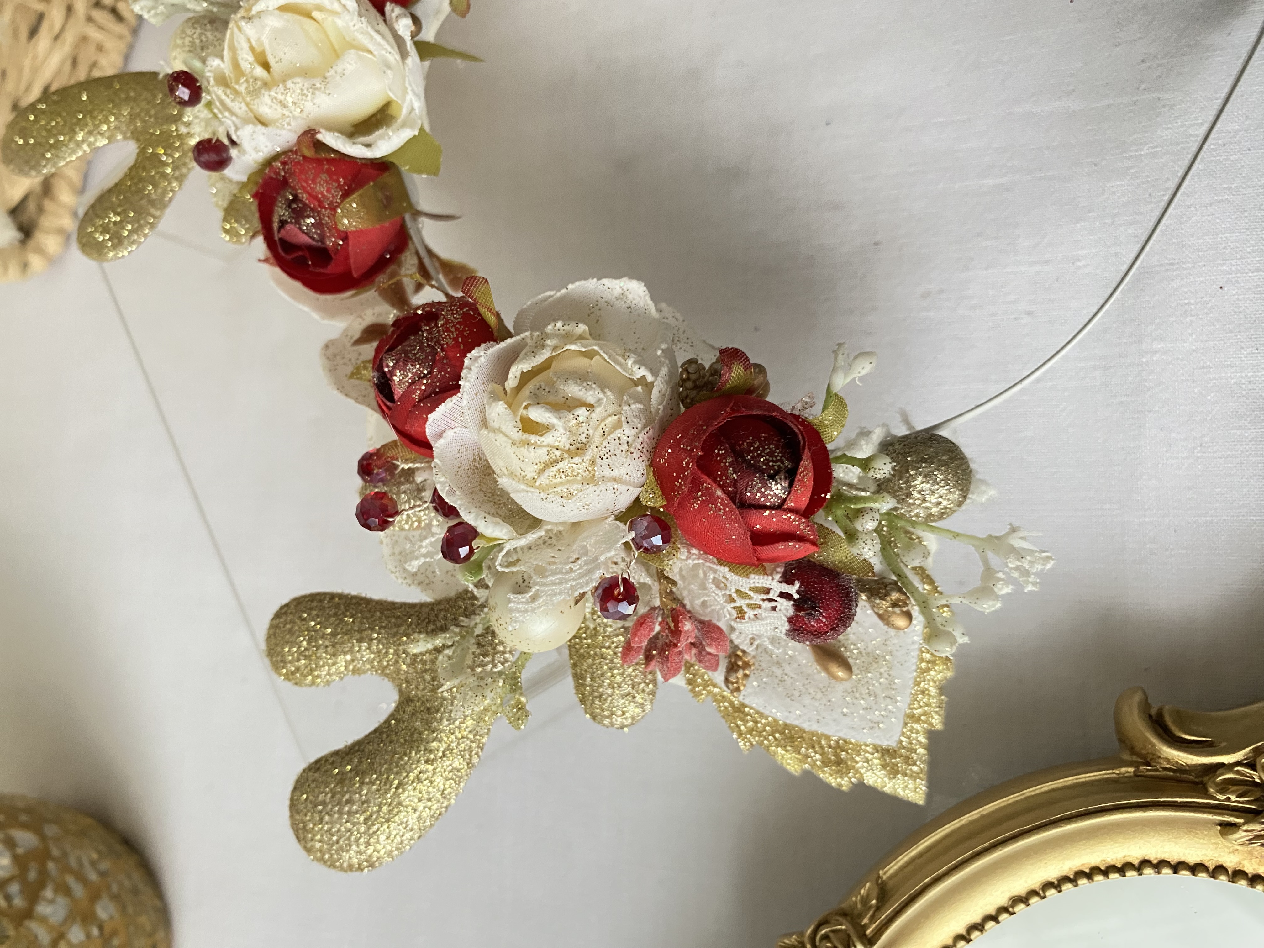 Serre tête biche rouge