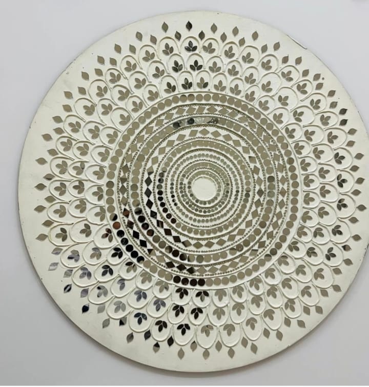 Decorative Round Wall Mirror