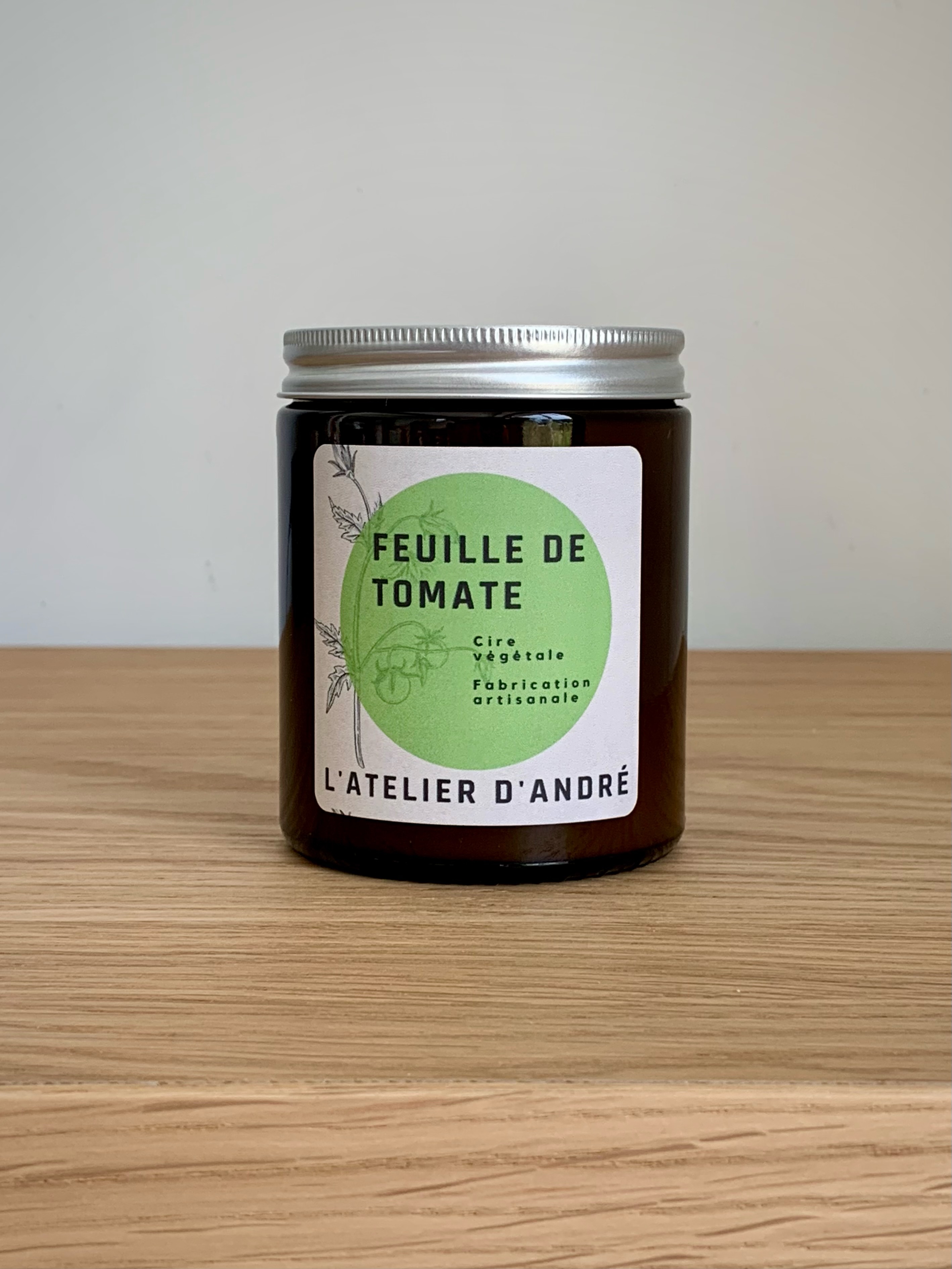 Bougie Parfumée Feuille de Tomate - 30 heures (155g)